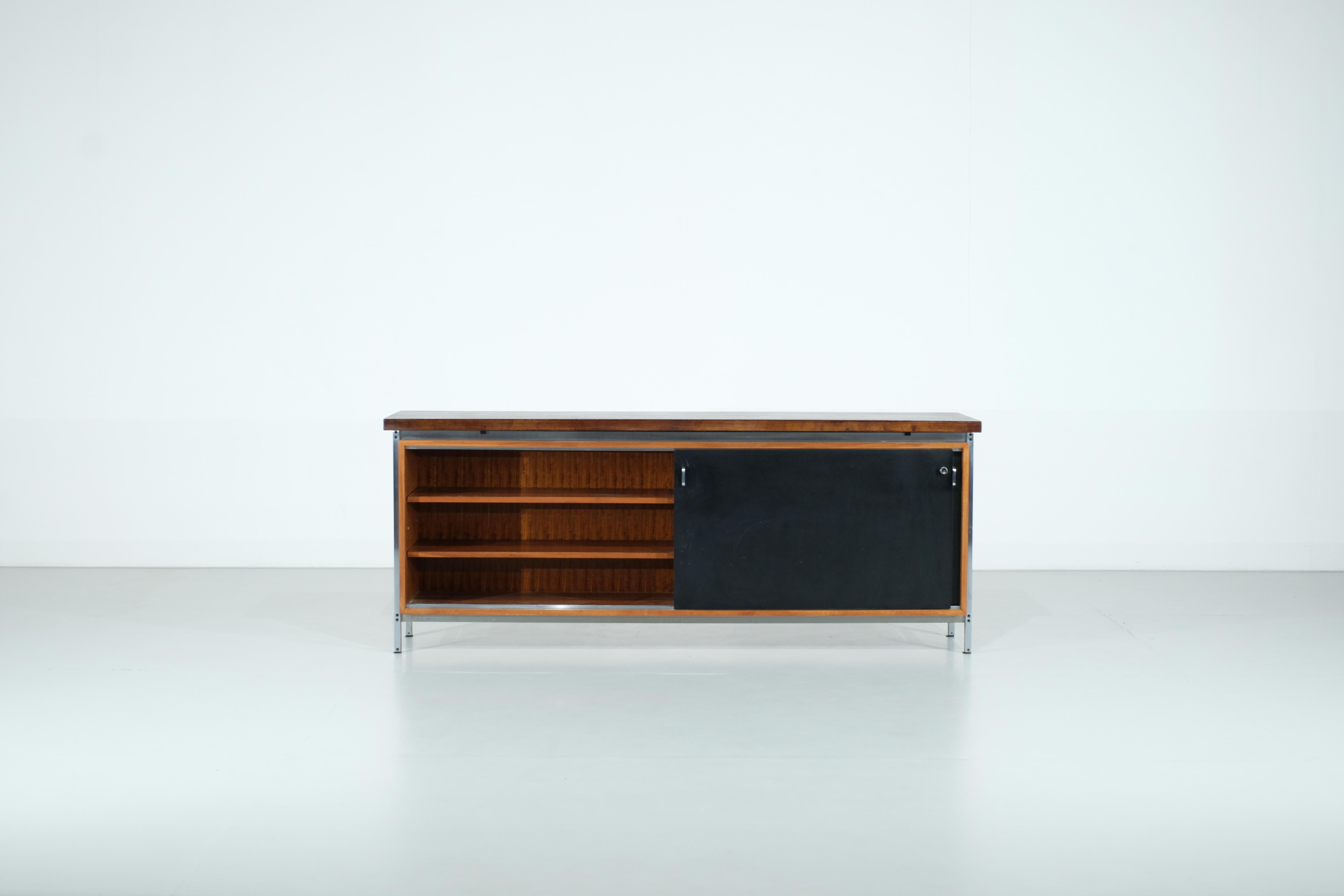 Enfilade DG190 de Jules Wabbes pour Le Mobilier Universel - années 1960 en vente 2