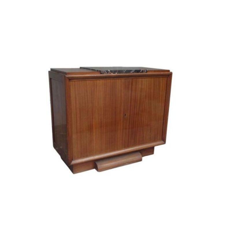 Sideboard in rosewood from the 1930s period, very elegant art deco style with its portor marble top (small gap on one side). Quarter-round foot. Dimension width 117 cm for a depth of 51 cm and a height of 100 cm.

Additional Information
Style: