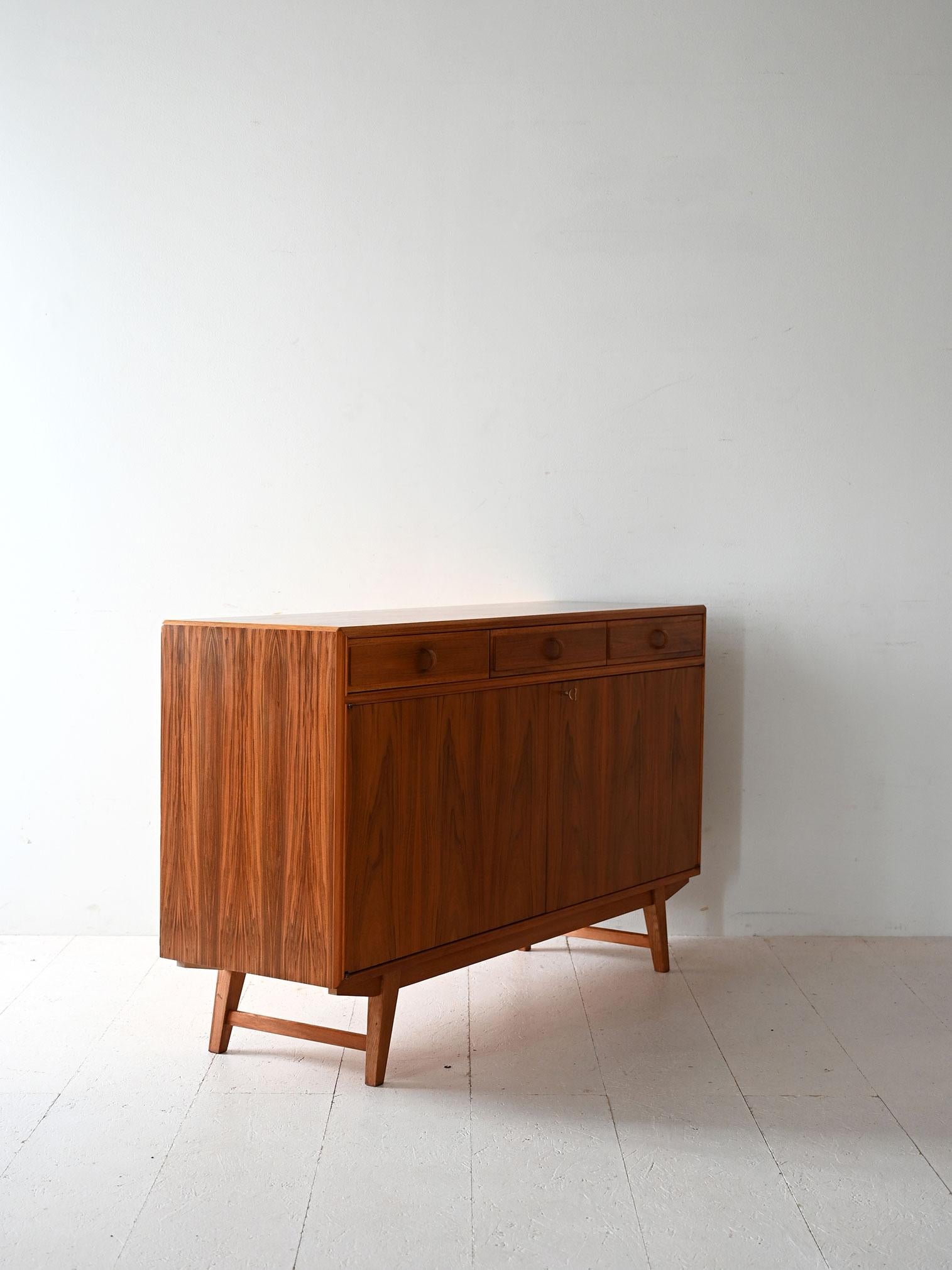 Swedish Buffet Facett Bodafors en noyer vintage en vente