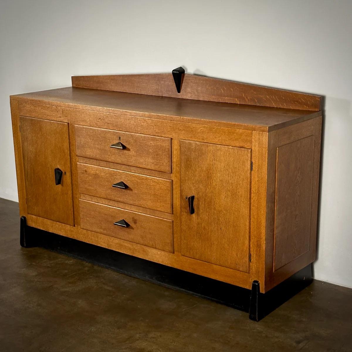 Sideboard In Good Condition For Sale In Los Angeles, CA