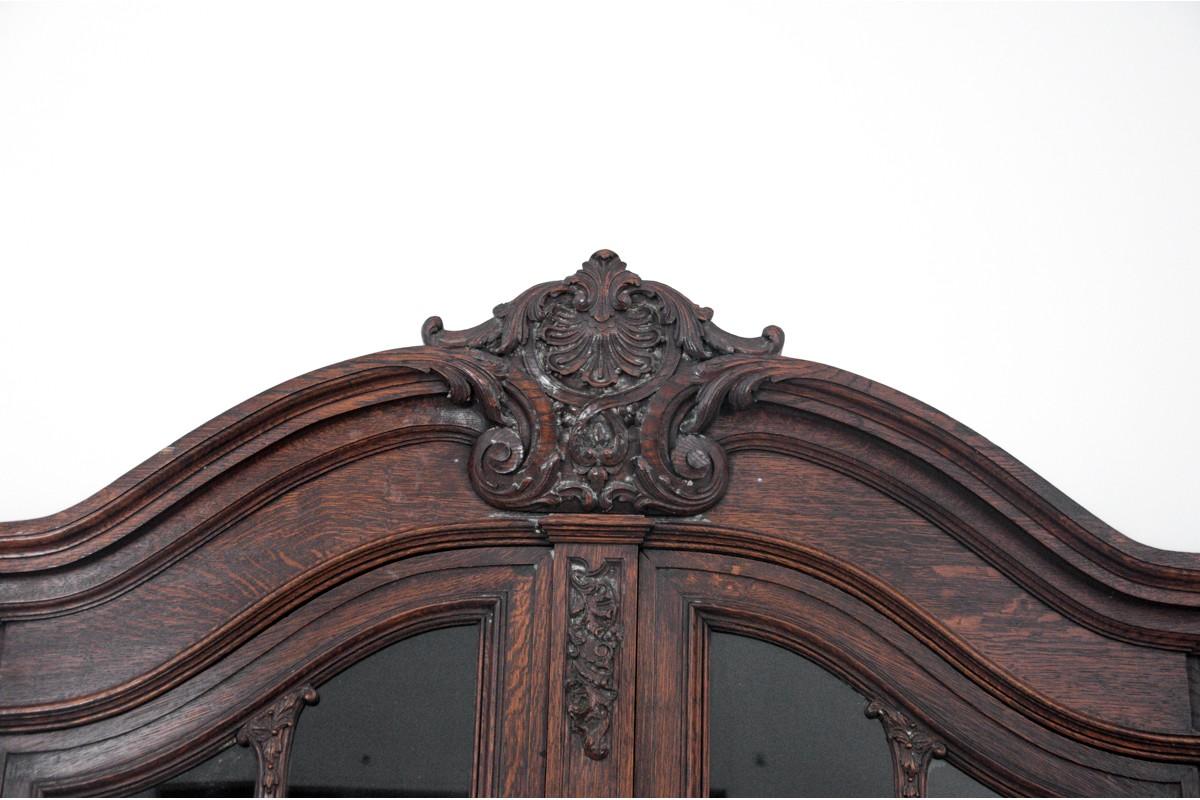 Sideboard, France, circa 1880.

Very good condition.

wood: oak

dimensions: height: 244 cm, width: 133 cm, depth: 55 cm.