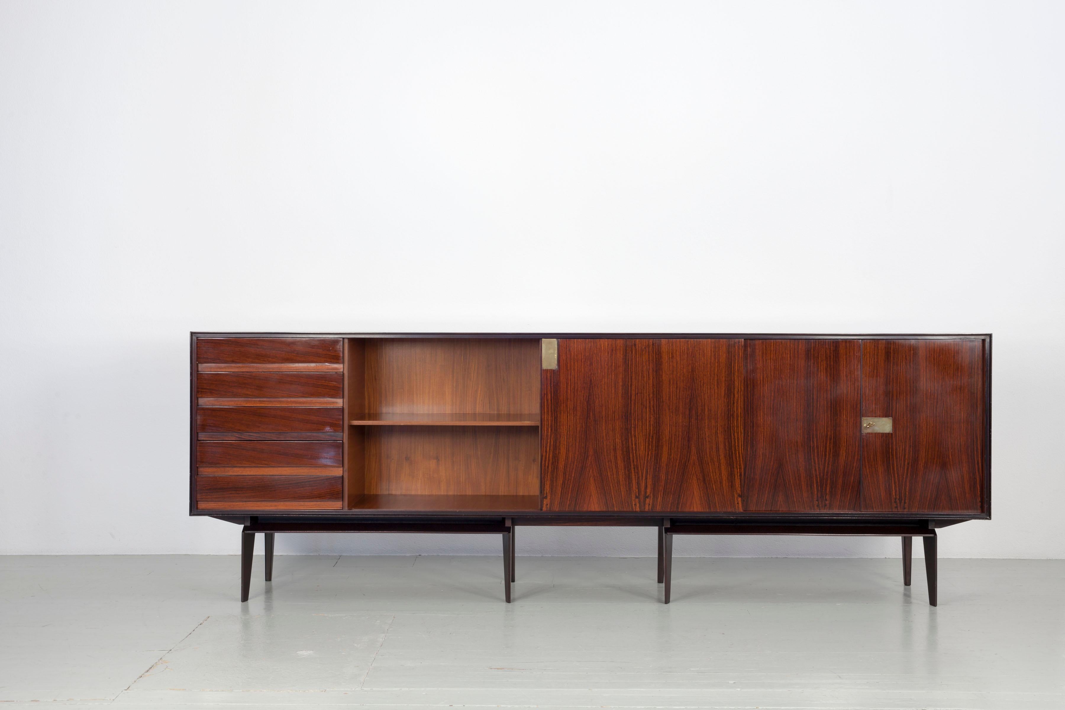 Sideboard from Edmondo Palutari, Vittorio Dassi 1960, Italy In Good Condition For Sale In Wolfurt, AT