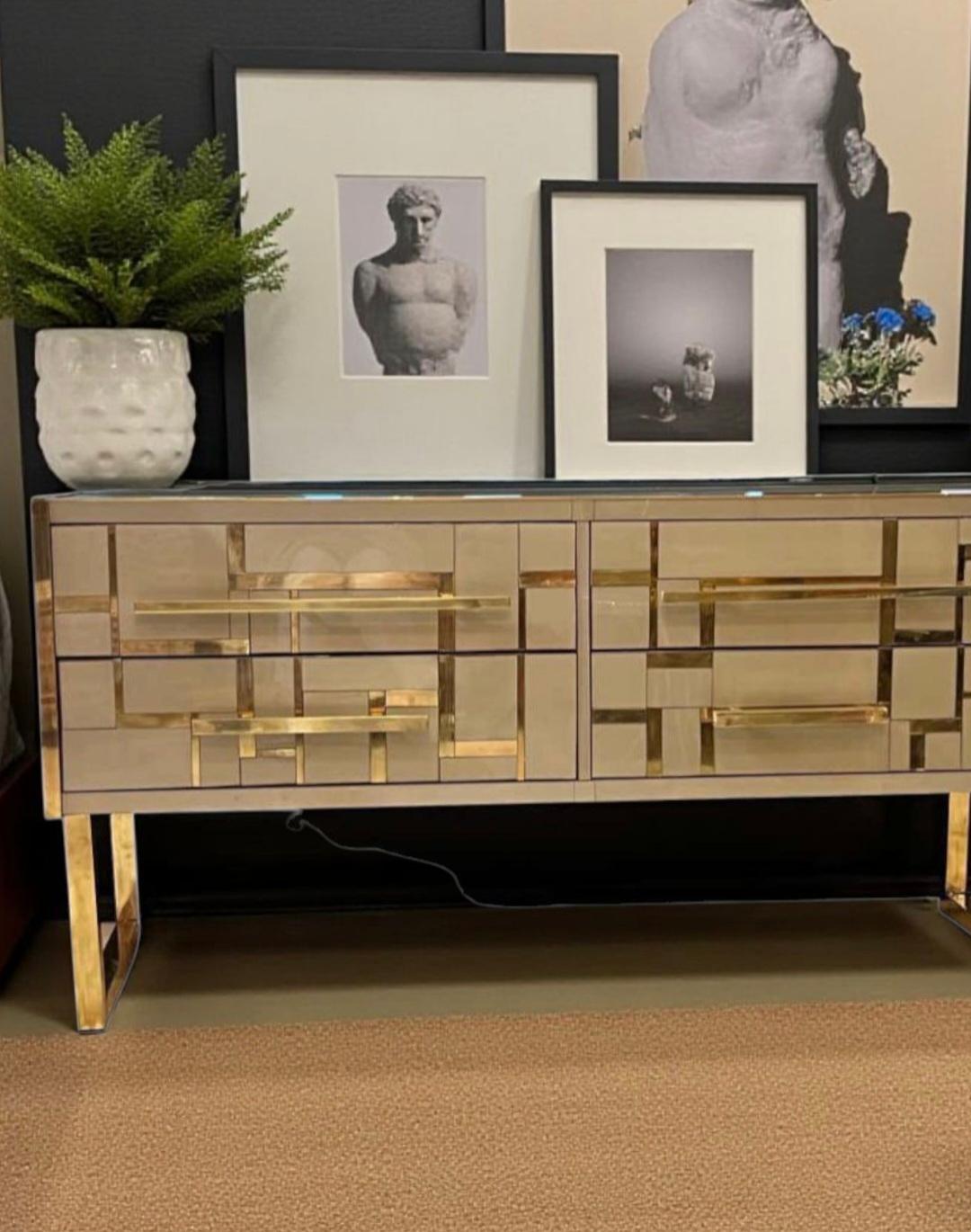 Sideboard Gold und Messing Glas Designer Justfurnituress Custom Handmade im Angebot 9