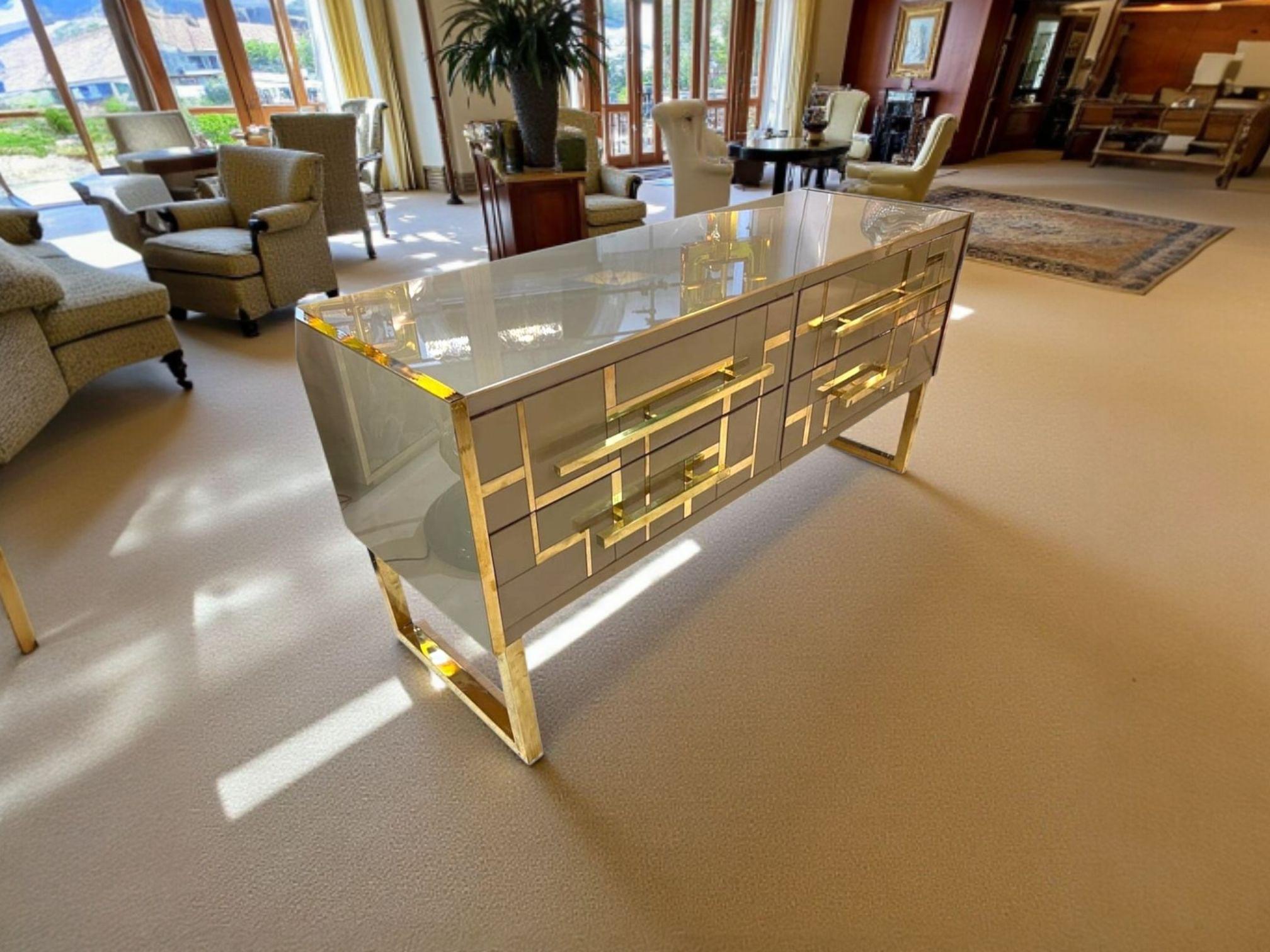 Sideboard Gold und Messing Glas Designer Justfurnituress Custom Handmade im Angebot 2