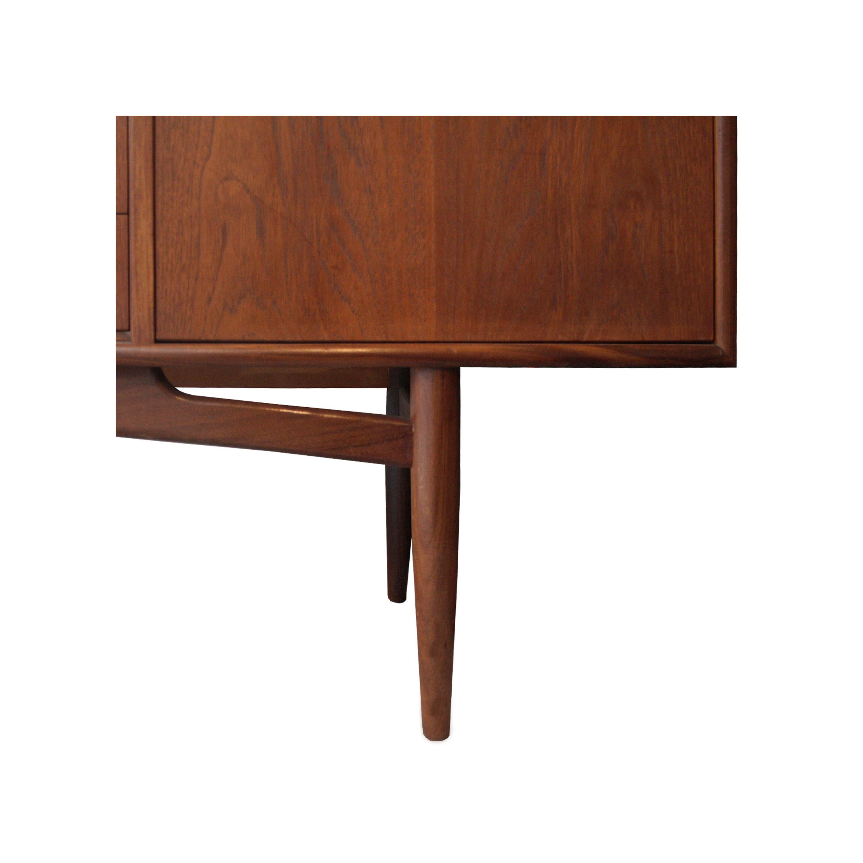 g plan brasilia sideboard