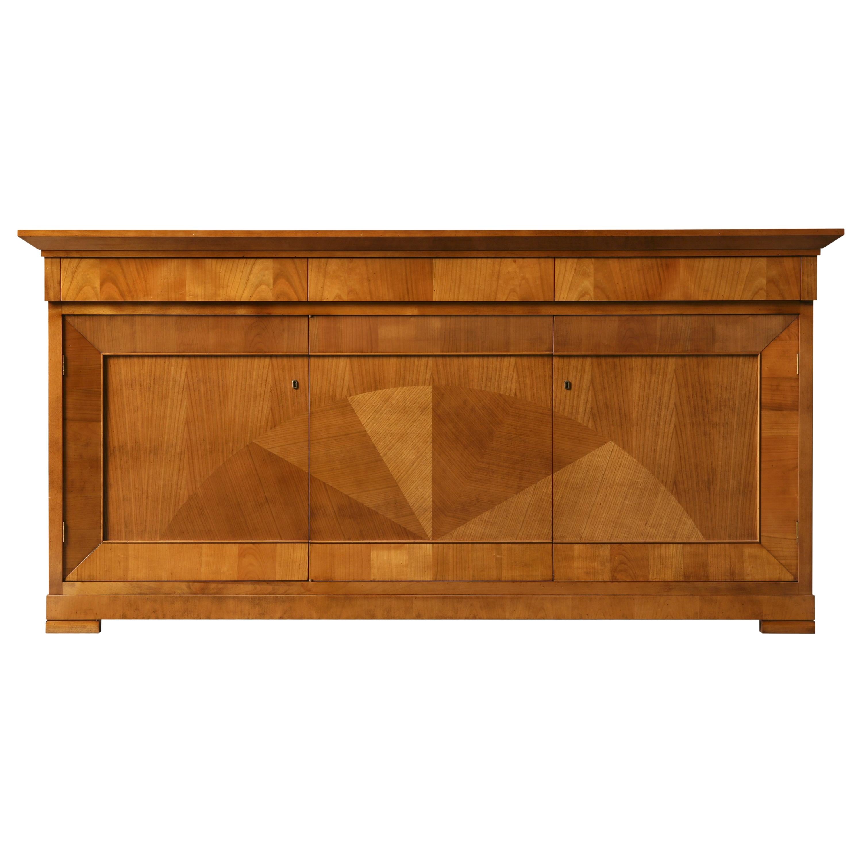 Aparador de estilo Biedermeier, de madera de cerezo