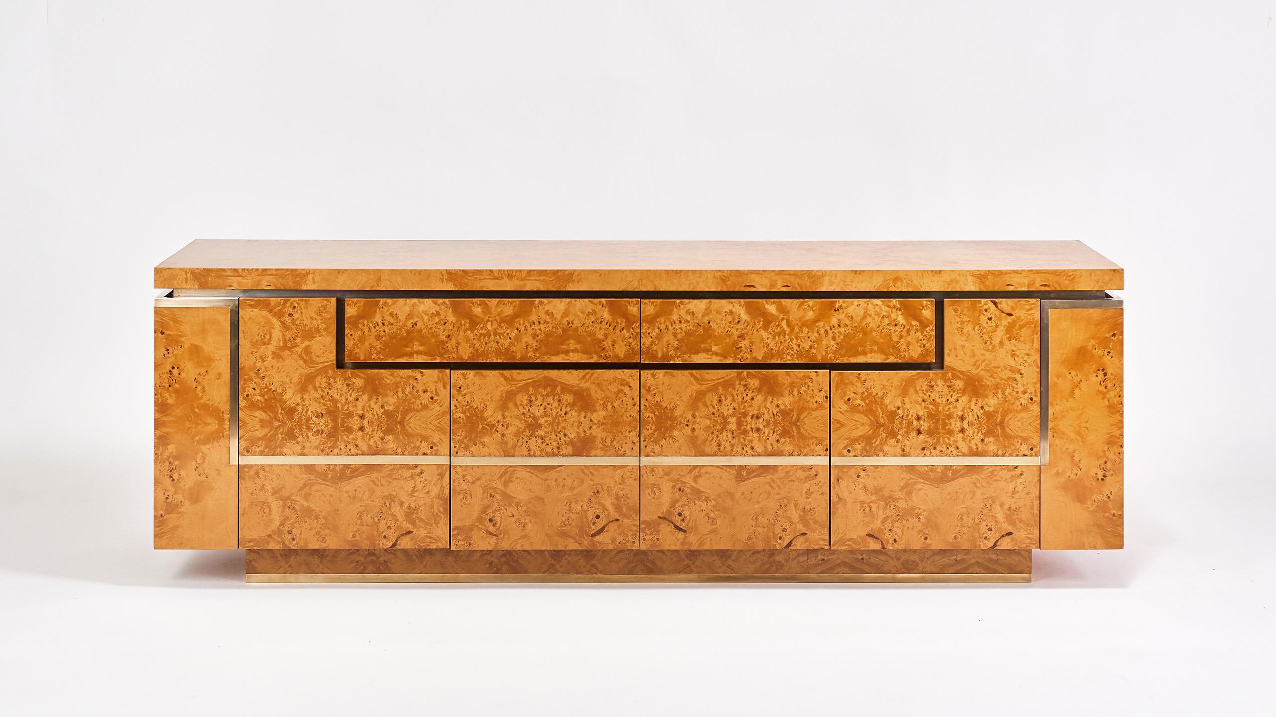 Buffet en ronce de bois et laiton:: Jean Claude Mahey pour Roche Bobois:: 1978 1