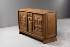 Credenza in Oak intagliato, Francia, anni '60