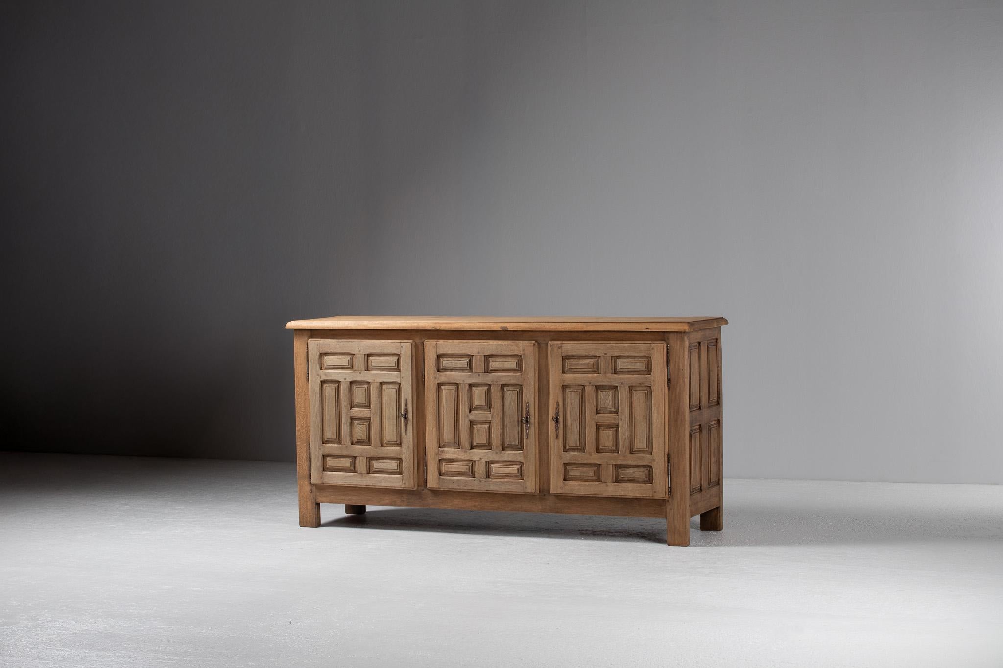 Sideboard in Carved Oak, Spain, 1940s 8