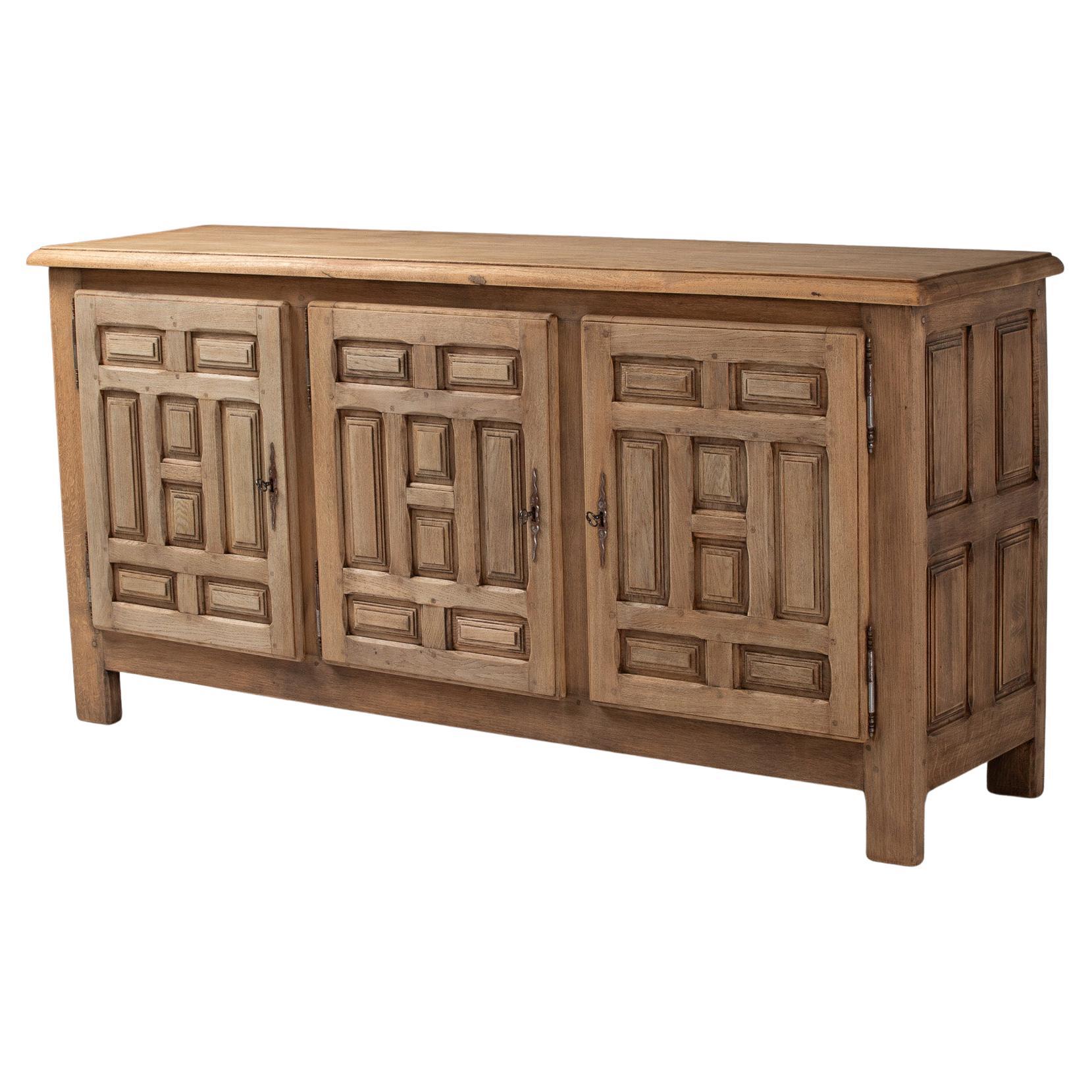 Sideboard in Carved Oak, Spain, 1940s im Angebot