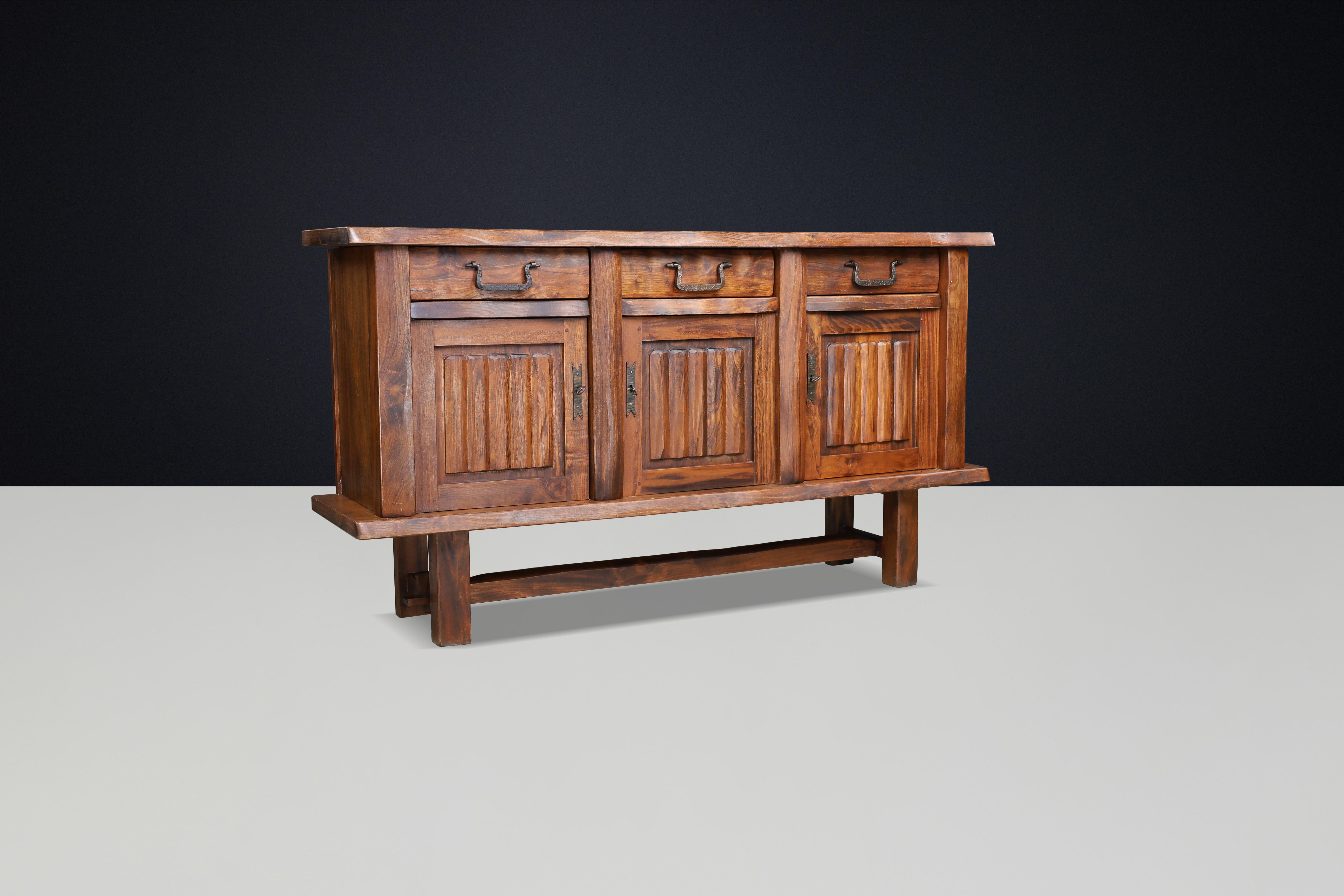 Finnish Sideboard in Elm by Olavi Hänninen for Mikko Nupponen, Finland, 1958 For Sale