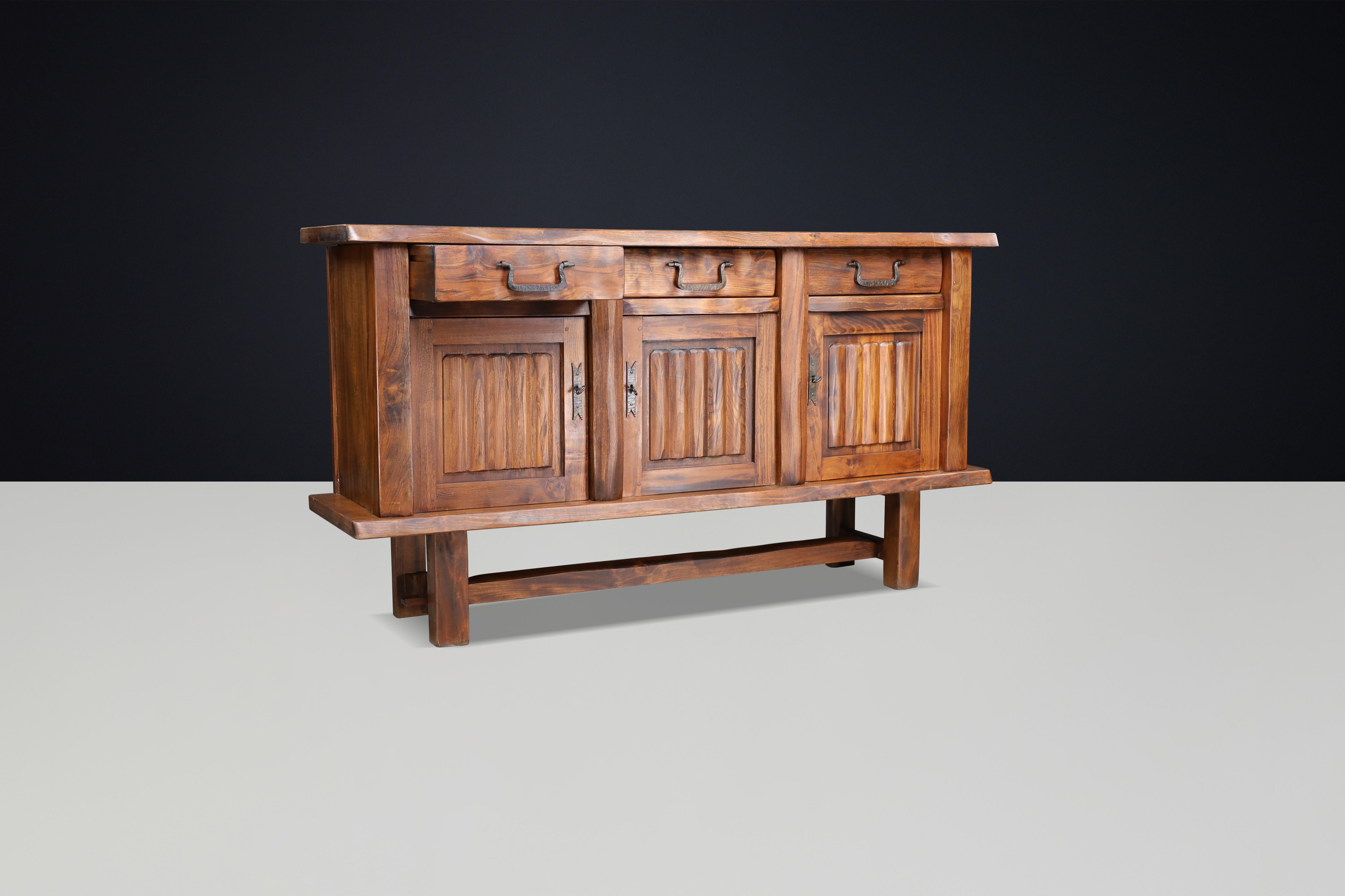 20th Century Sideboard in Elm by Olavi Hänninen for Mikko Nupponen, Finland, 1958 For Sale