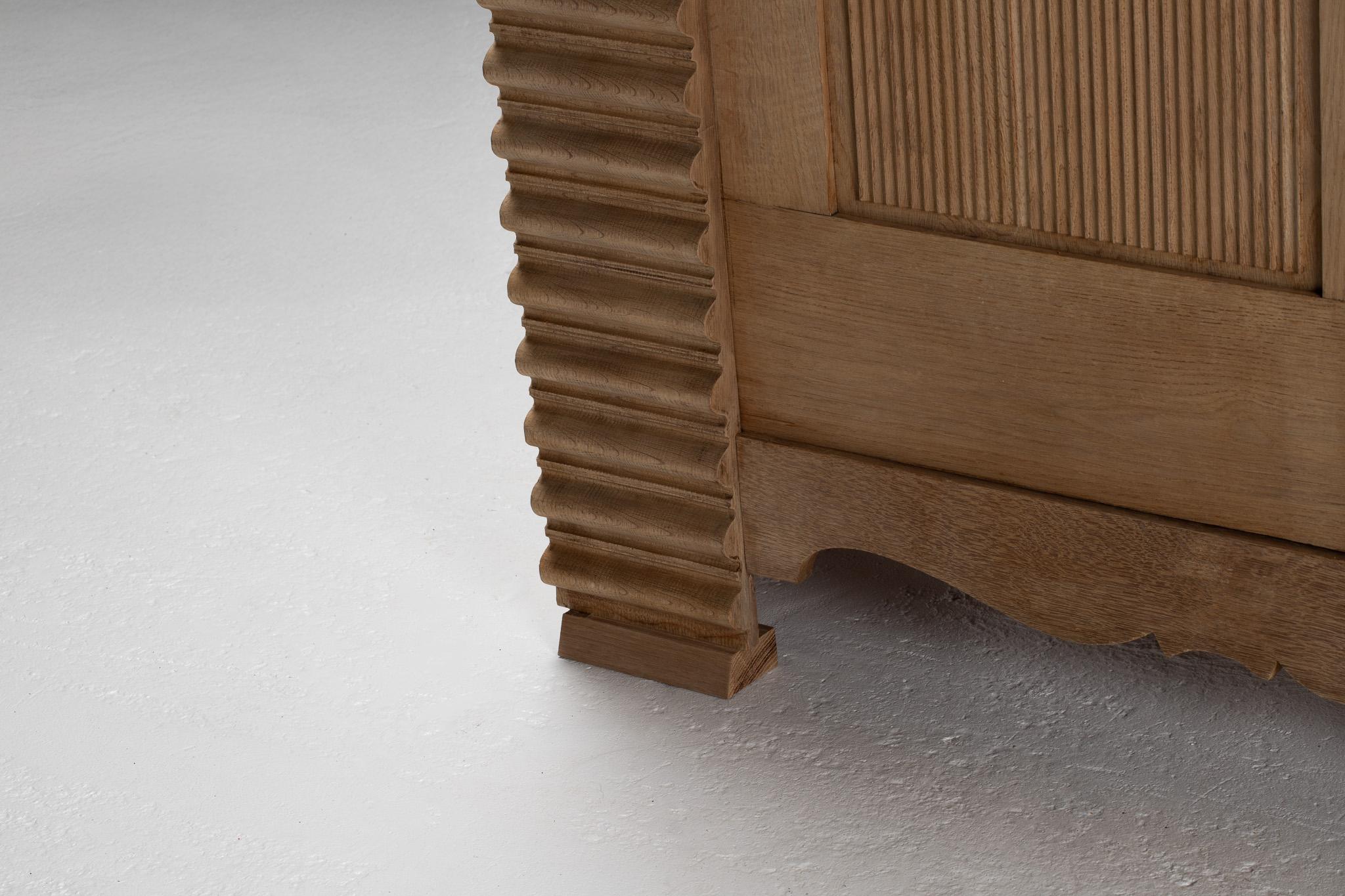 Sideboard in Fluted Oak and Iron, France, 1950s im Angebot 1