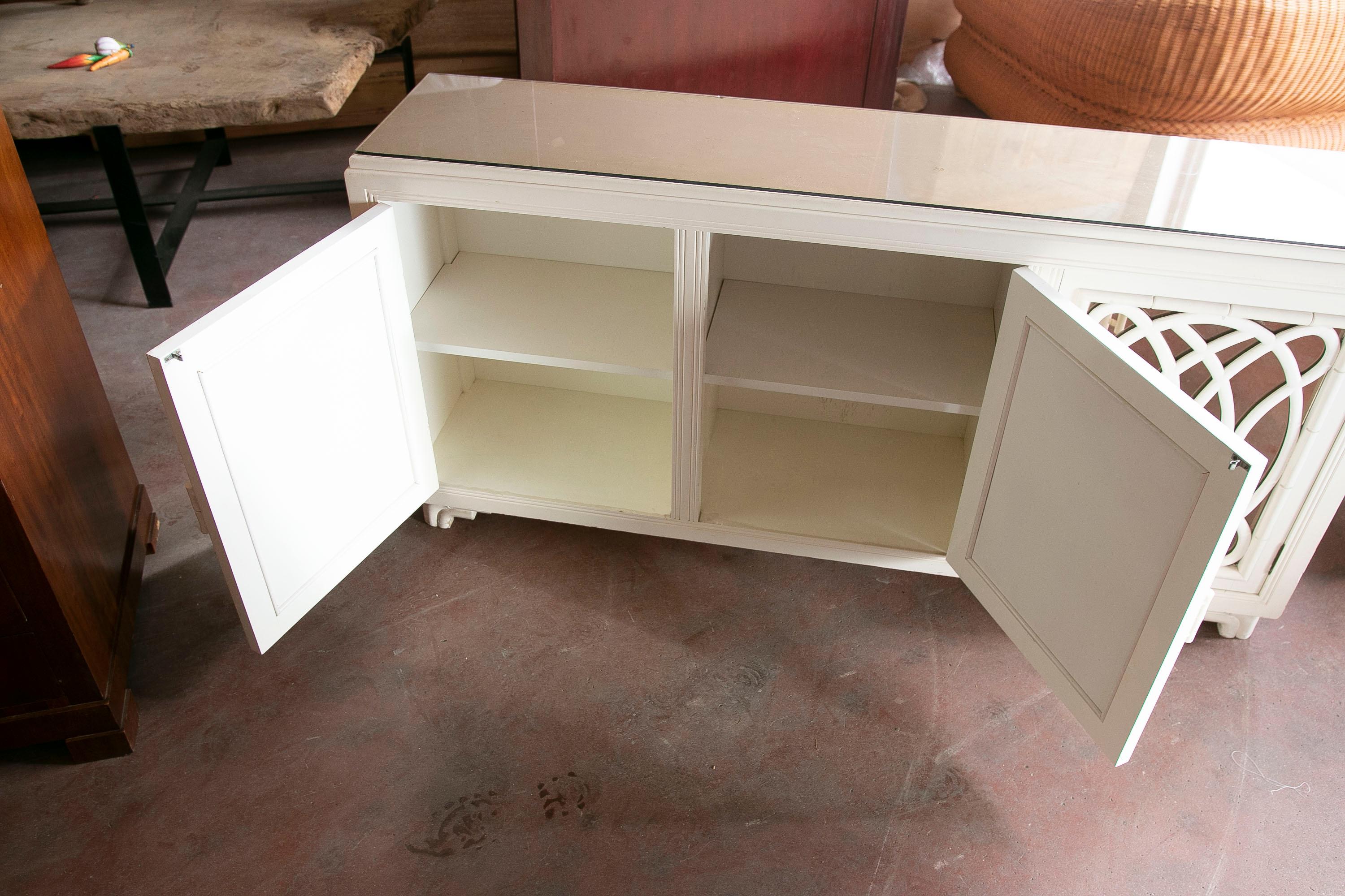 Sideboard in Lacquered Wood with Three Doors, Mirrors and Glass Top  For Sale 4