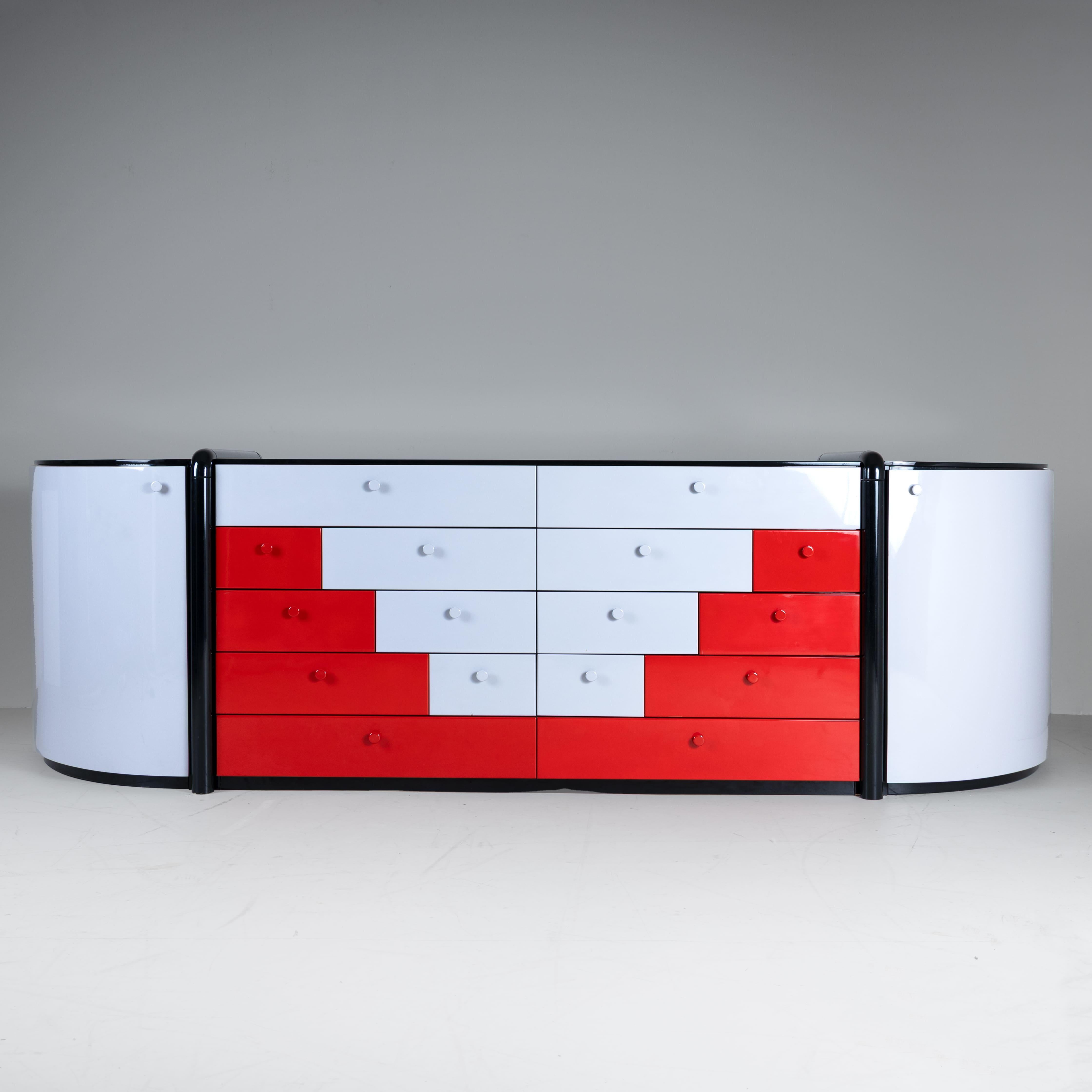 Sideboard in legno laccato, stile postmoderno, 1980 in vendita 5