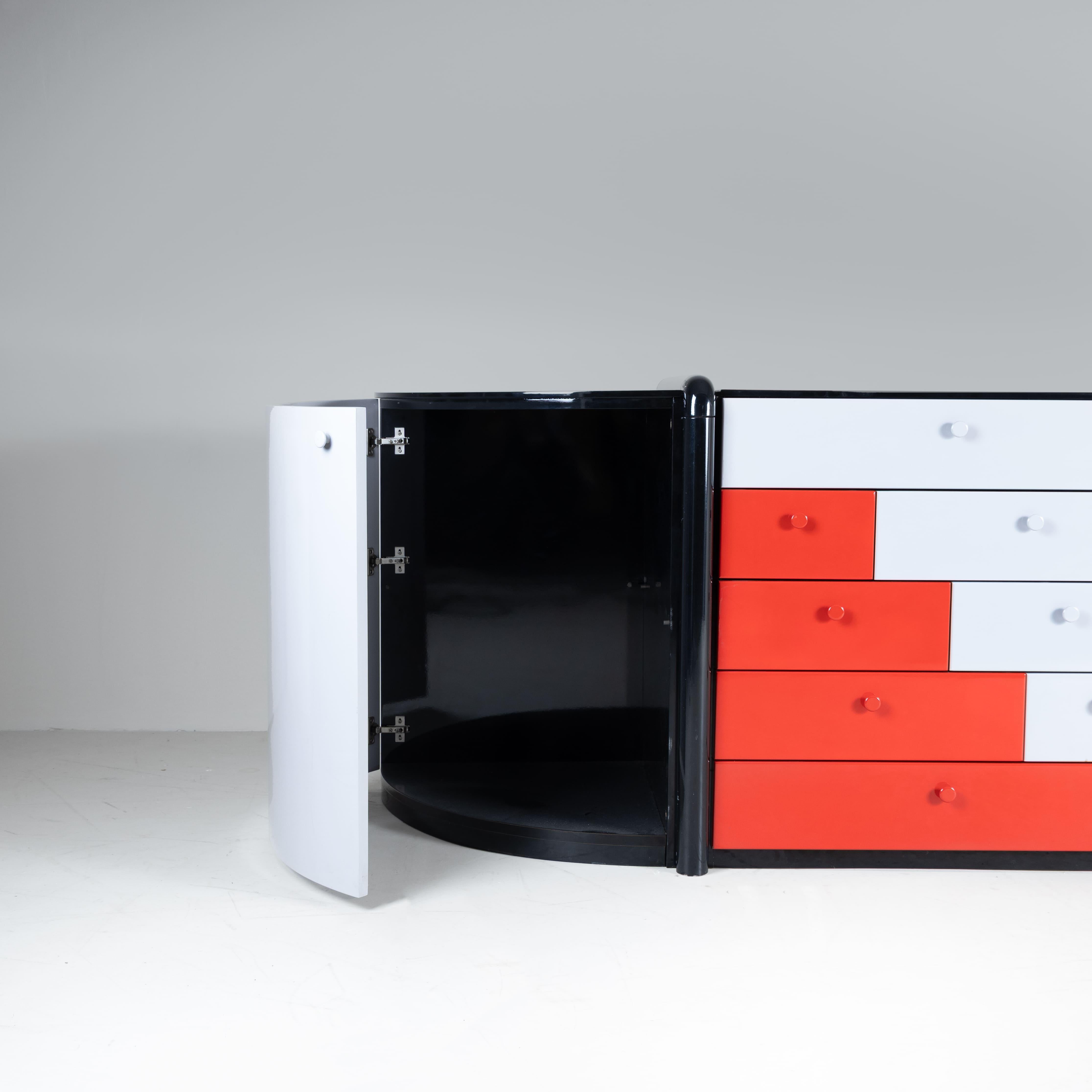 Sideboard in legno laccato, stile postmoderno, 1980 in vendita 6