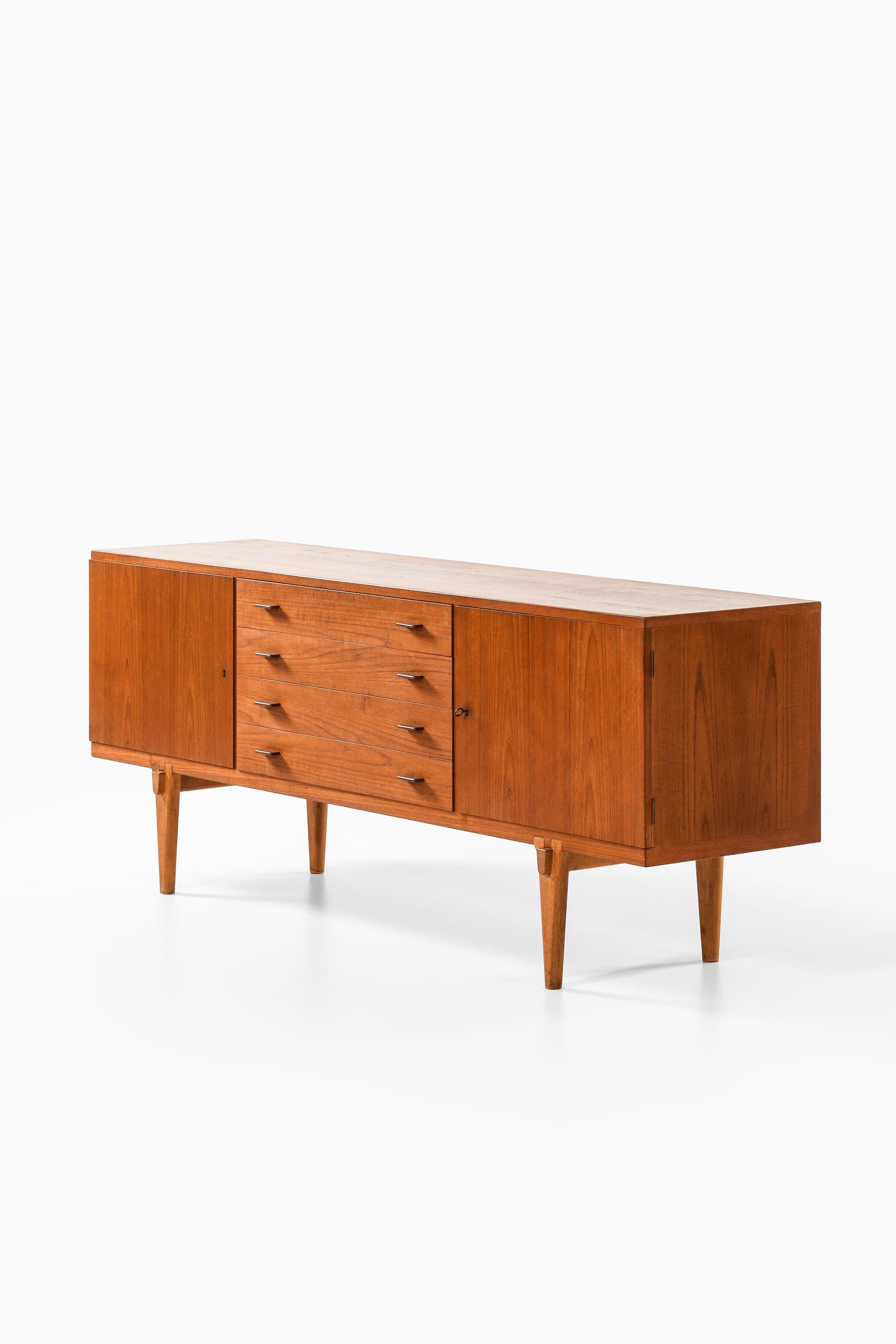 Quercia Credenza in Oak e Teak di Hans J. Wegner, 1959 in vendita