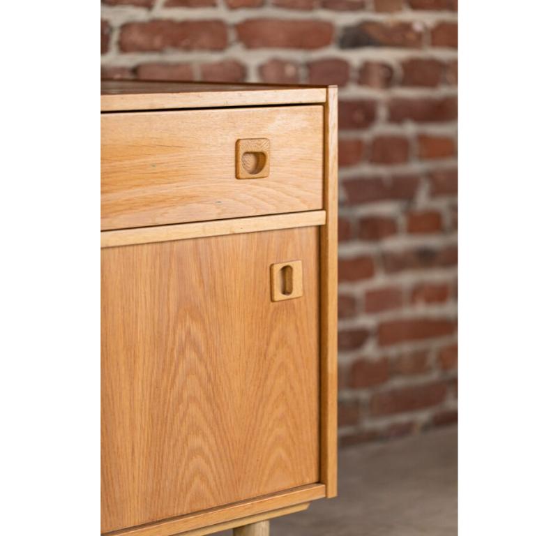 Danese Credenza in Oak, Danimarca, 1960 in vendita