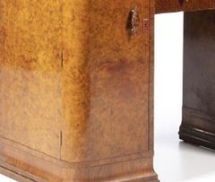 Sideboard in partridge-eye wood - 19th century