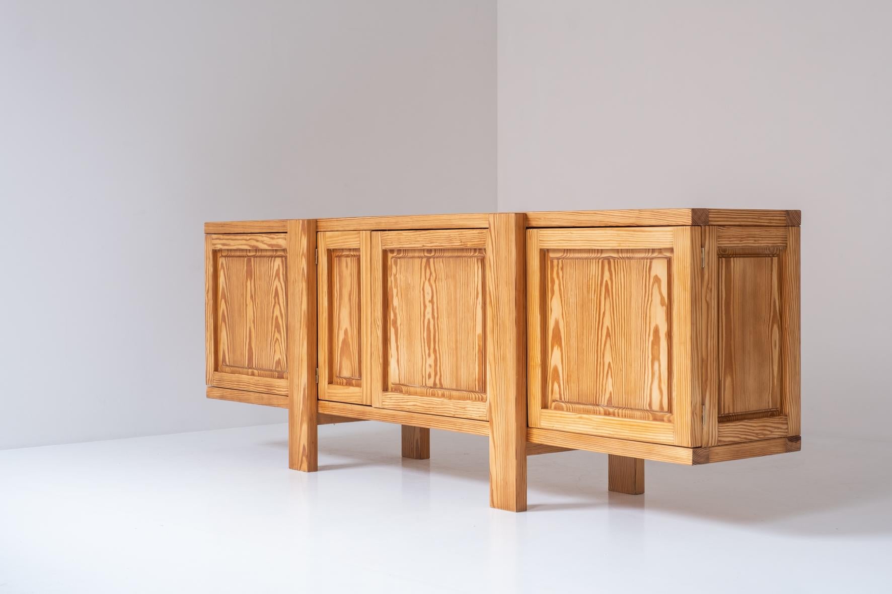 Sideboard in pine in the manner of the R16 by Pierre Chapo, France 1960s For Sale 1