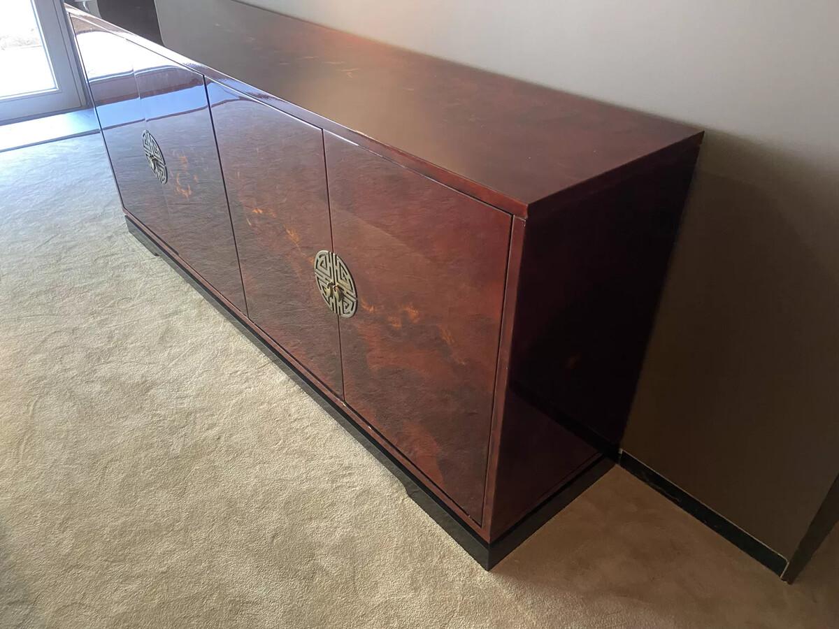 Sideboard in red lacquered wood In Good Condition For Sale In Brussels , BE