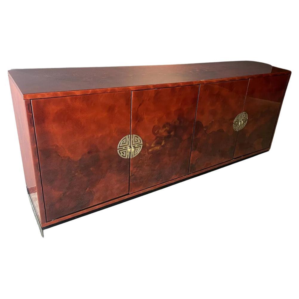 Sideboard in red lacquered wood For Sale