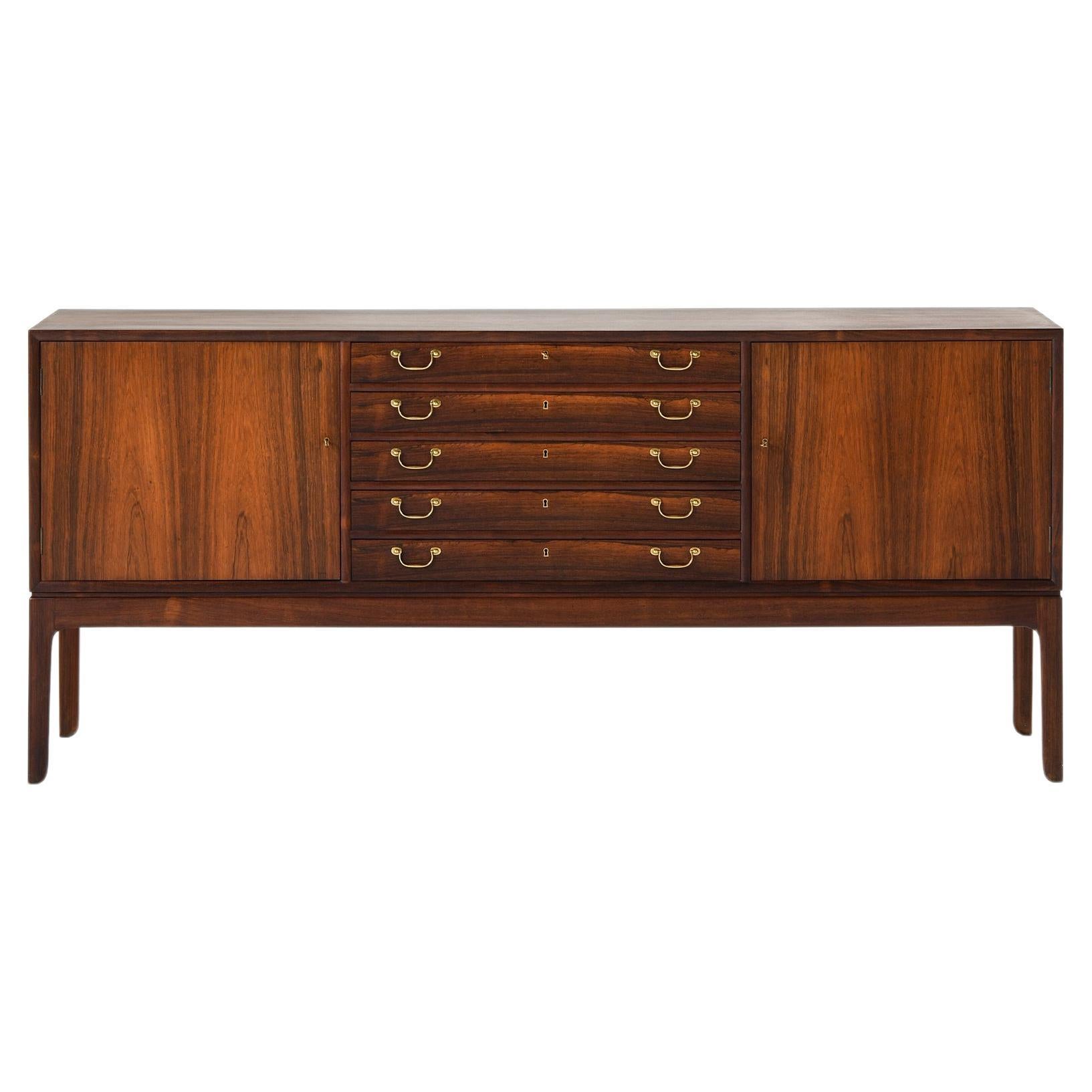 Sideboard in Rosewood and brass by Ole Wanscher For Sale