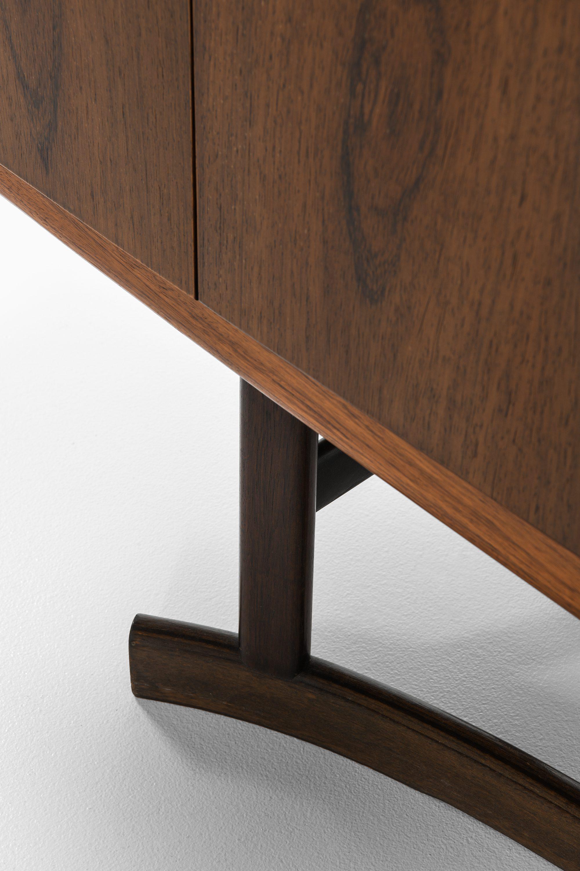 Bois de rose Buffet en bois de rose de Johannes Andersen, 1968 en vente
