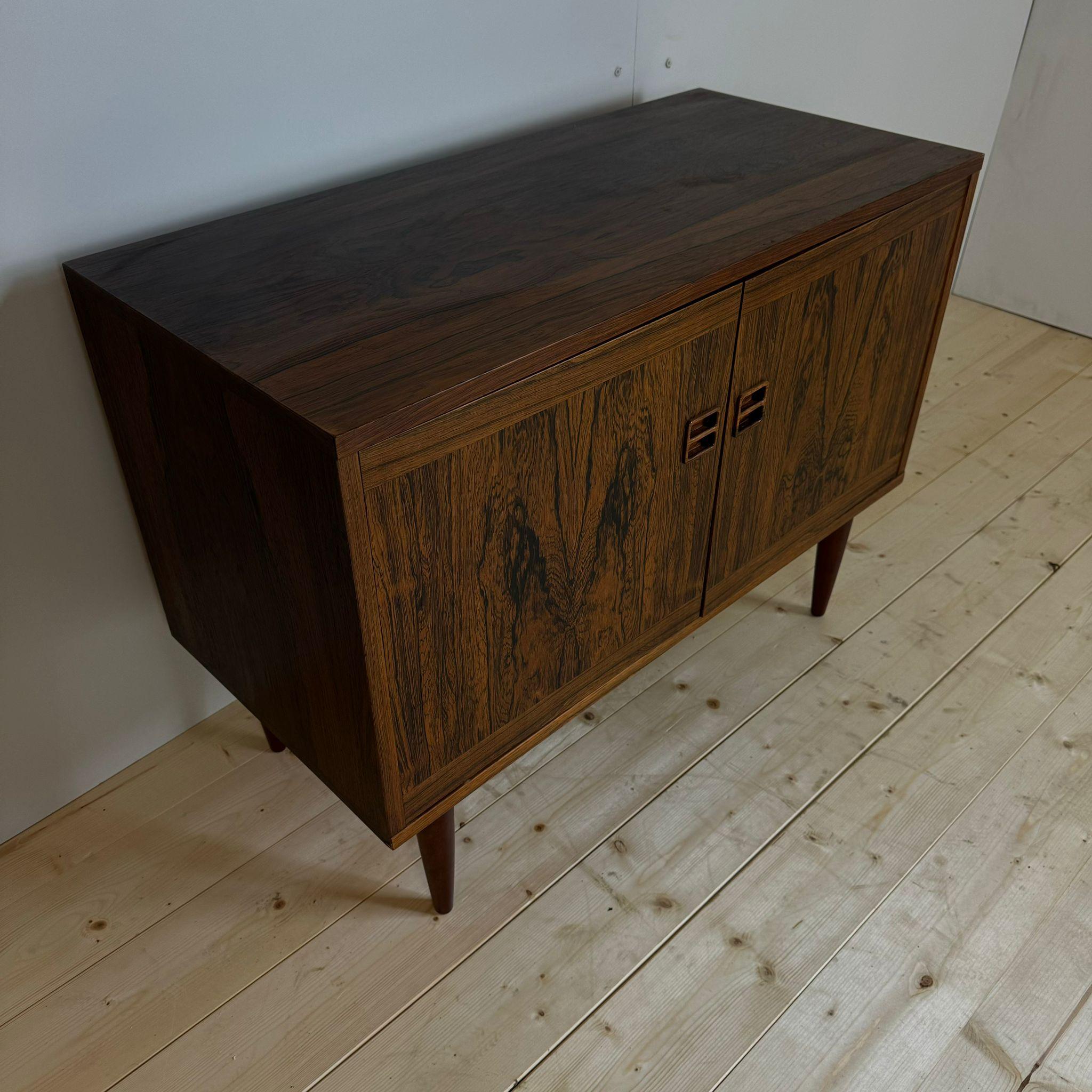 Sideboard in rosewood, Denmark 1960 In condizioni buone in vendita a Torino, IT