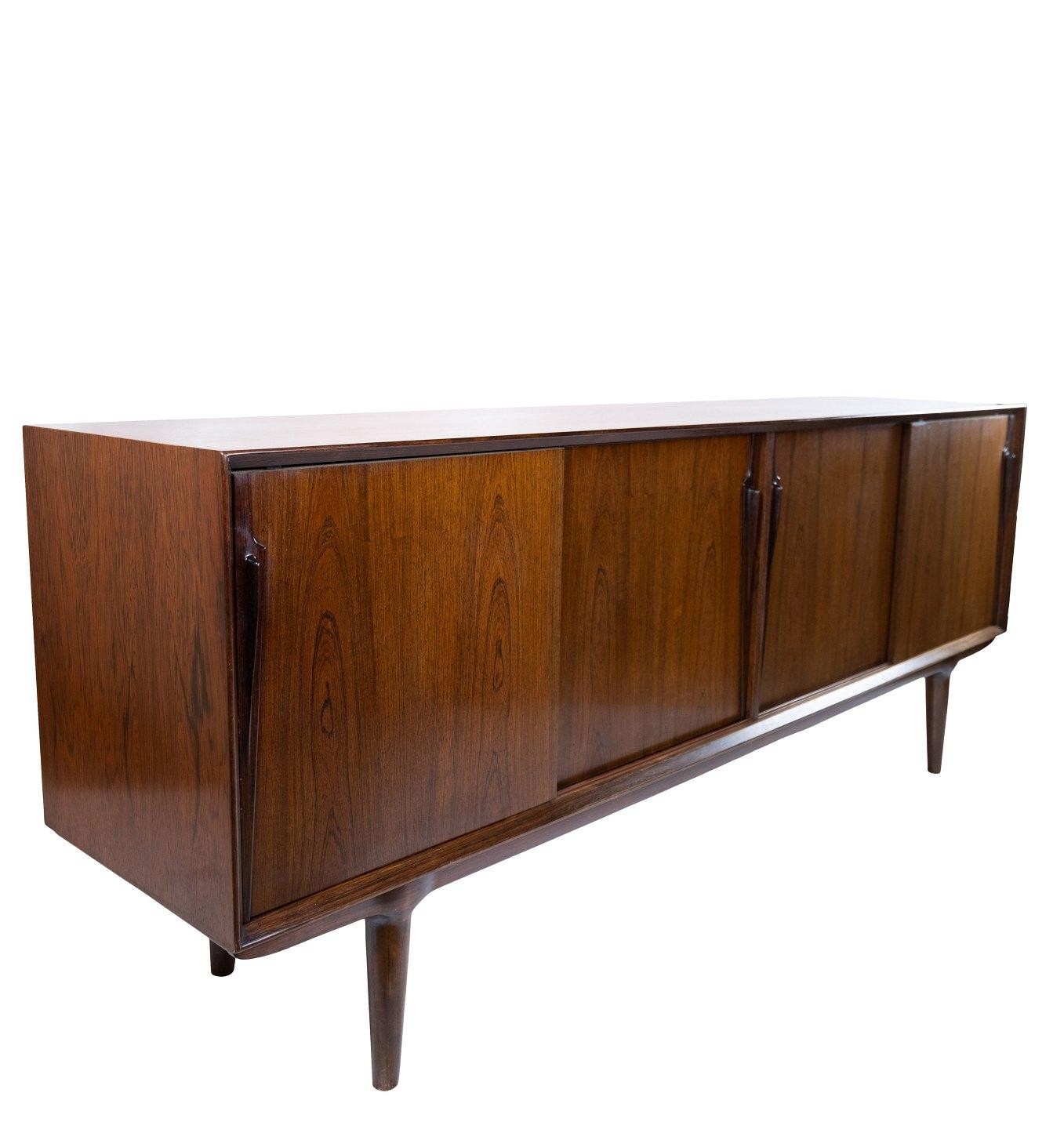 Sideboard in rosewood designed by Omann Junior from the 1960s. The sideboard is in great vintage condition.
  