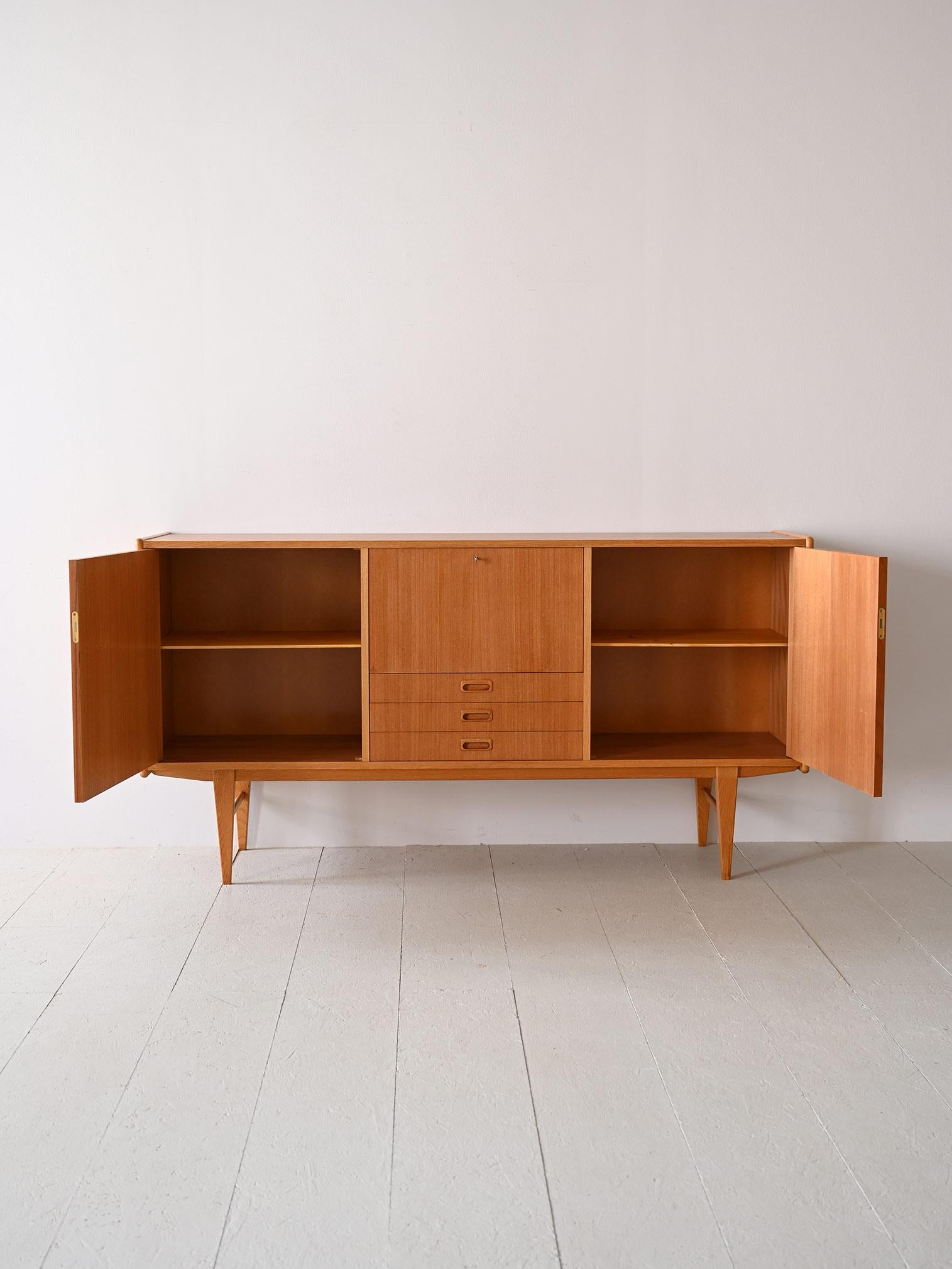 Scandinavian Modern Oak sideboard with drawers