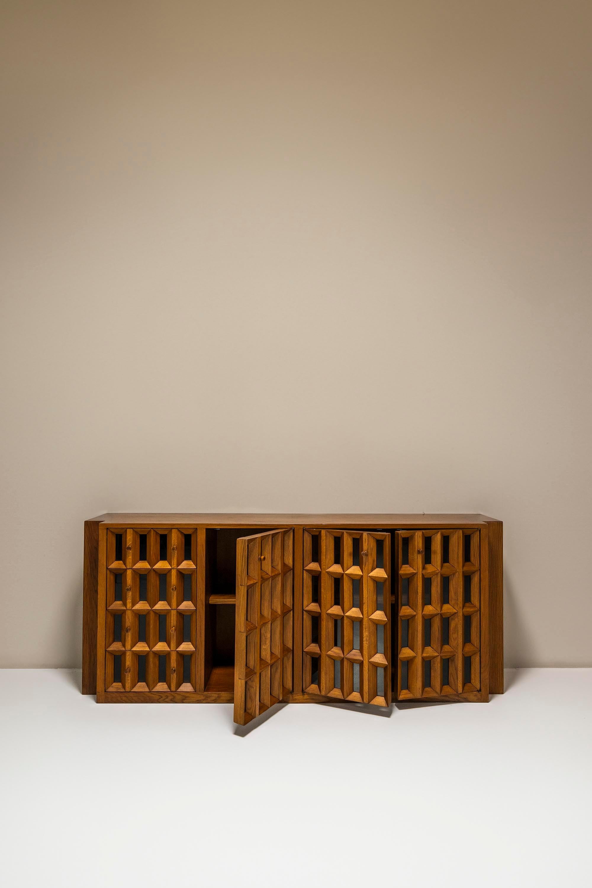 Sideboard in Slavonian Oak with Glass Framed Doors by Giuseppe Rivadossi For Sale 4