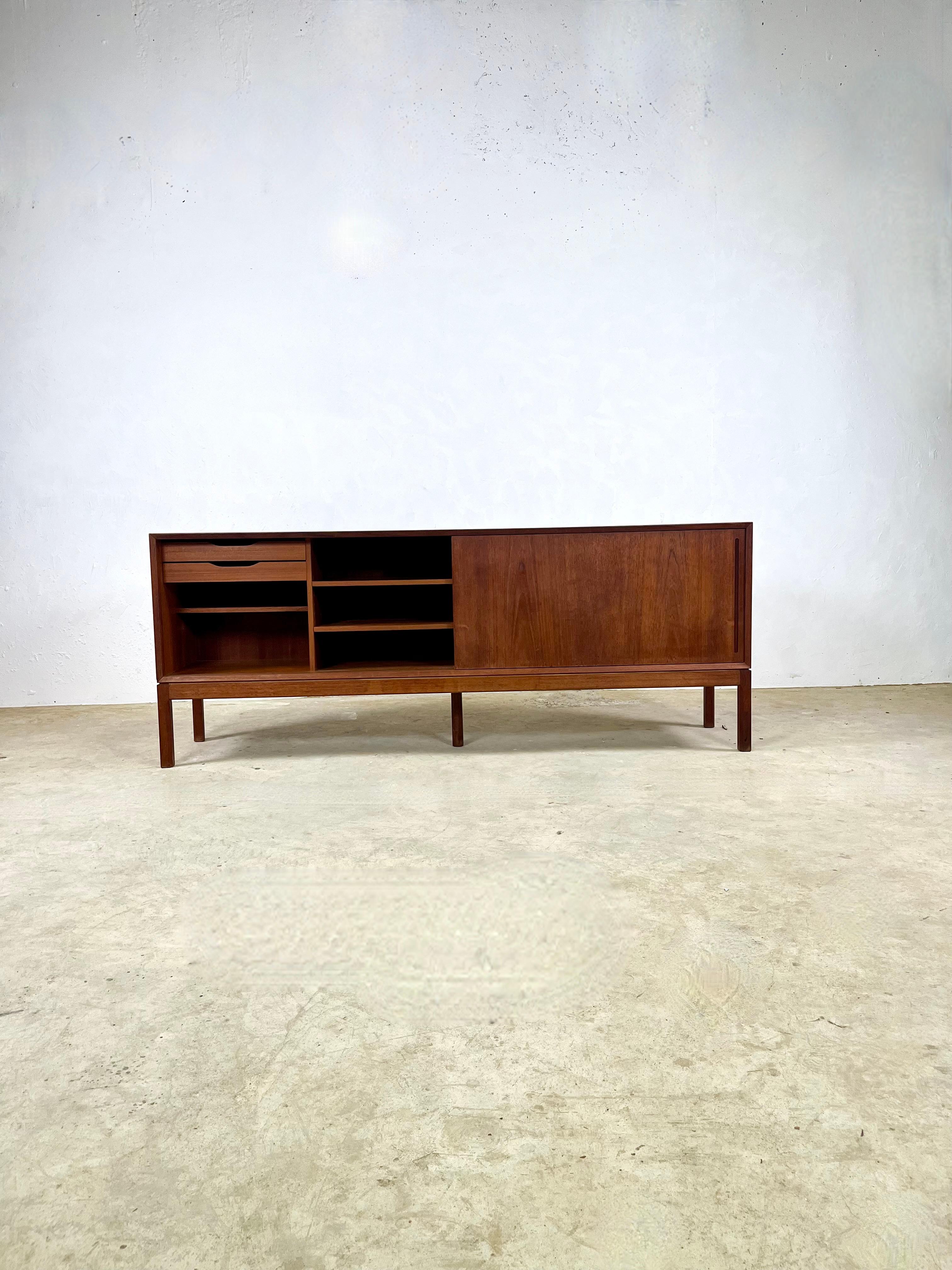 Scandinavian Modern Sideboard in teak by Aksel Kjersgaard, Denmark - 1960s For Sale