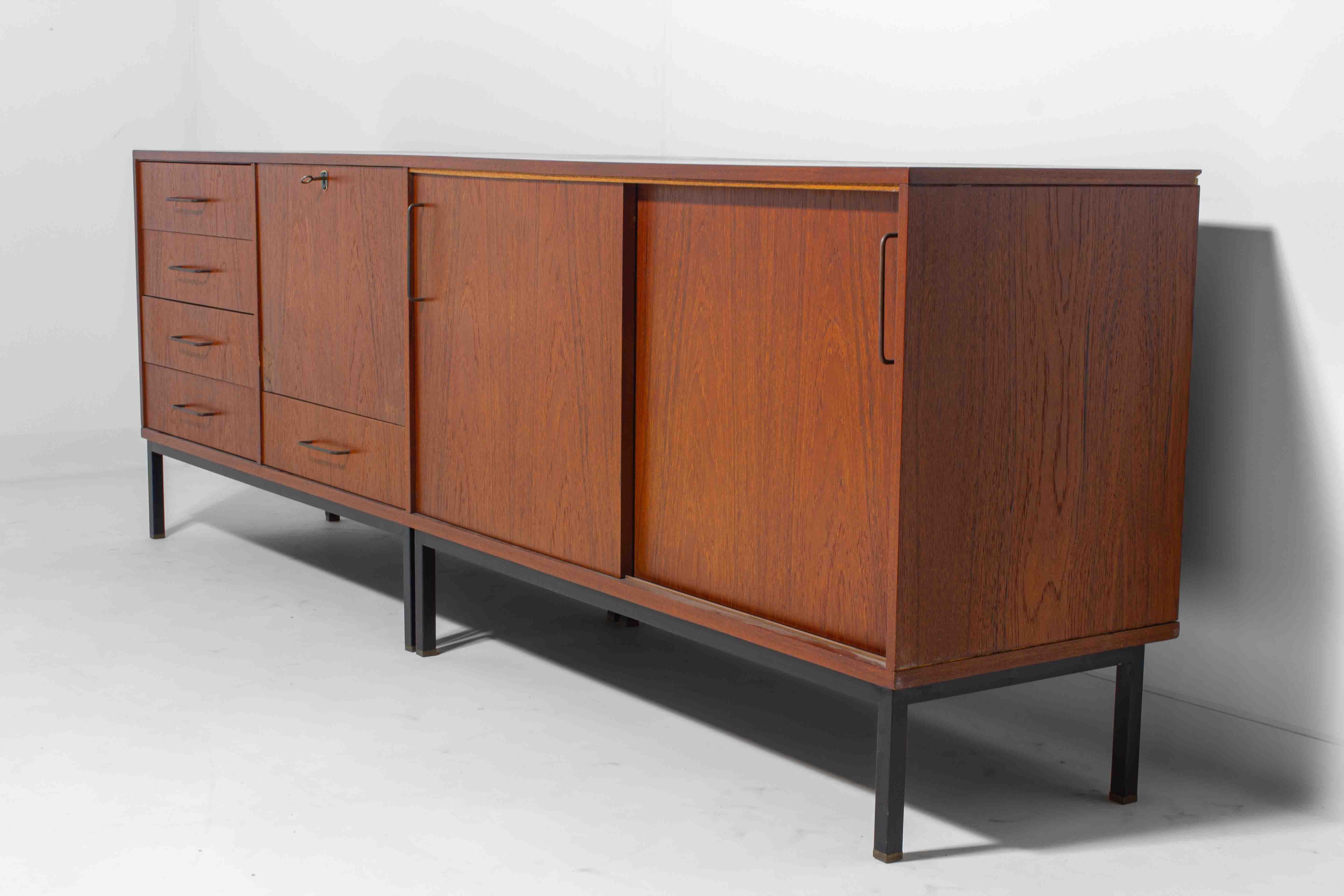Credenza in teak di C. Wulput, Belgio 1960 in vendita 4