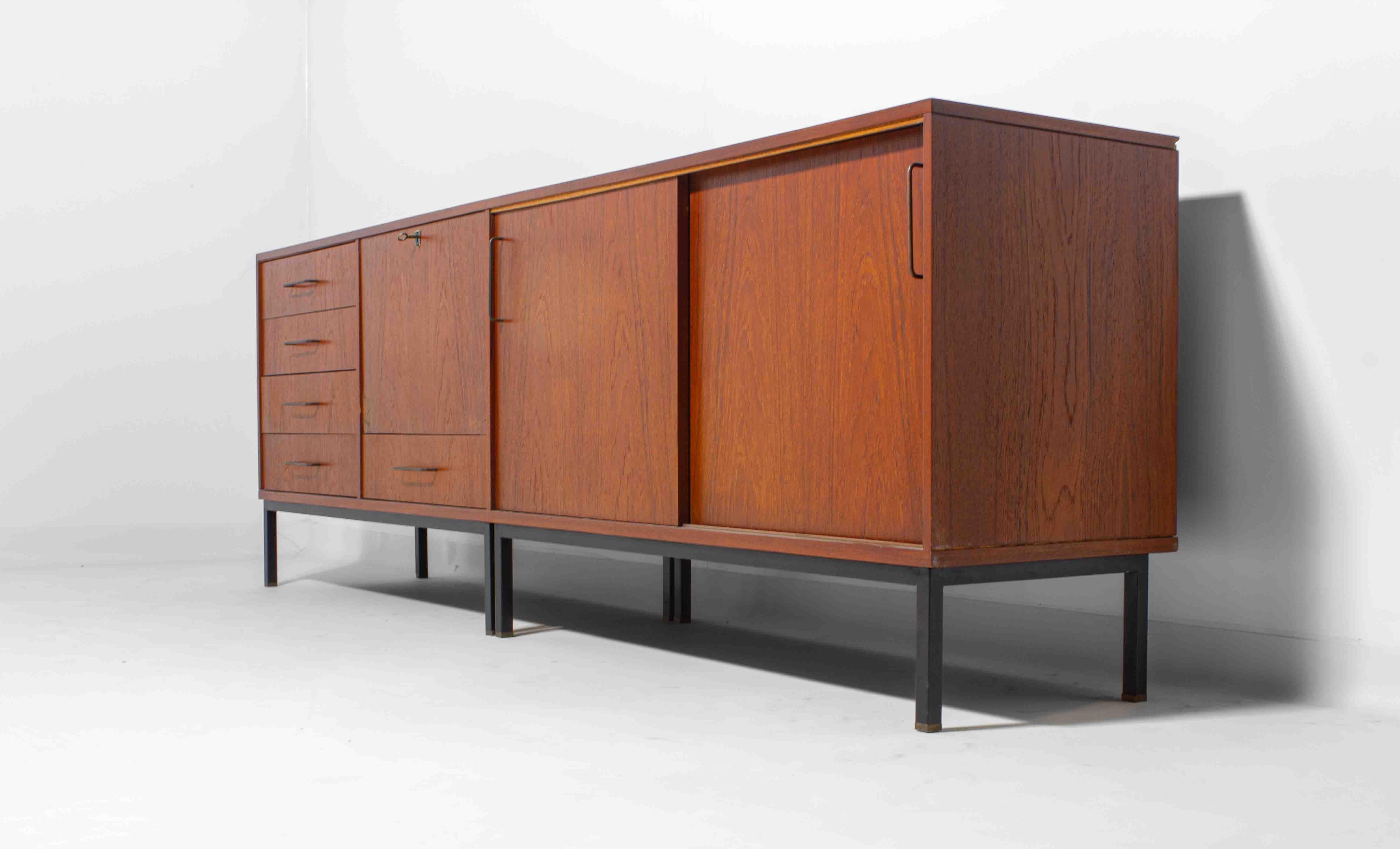 Credenza in teak di C. Wulput, Belgio 1960 in vendita 5