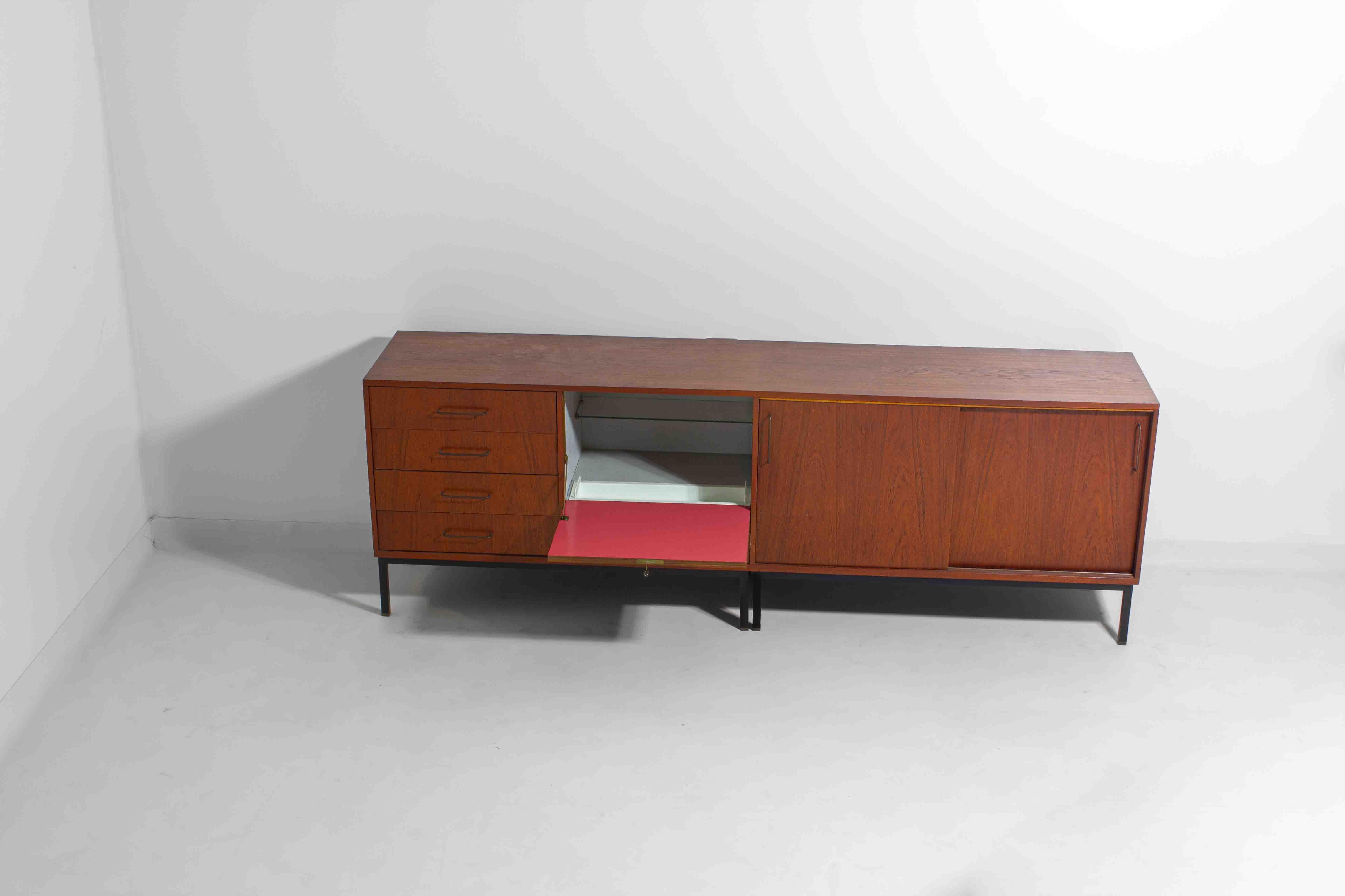 Credenza in teak di C. Wulput, Belgio 1960 In condizioni buone in vendita a Antwerpen, VAN