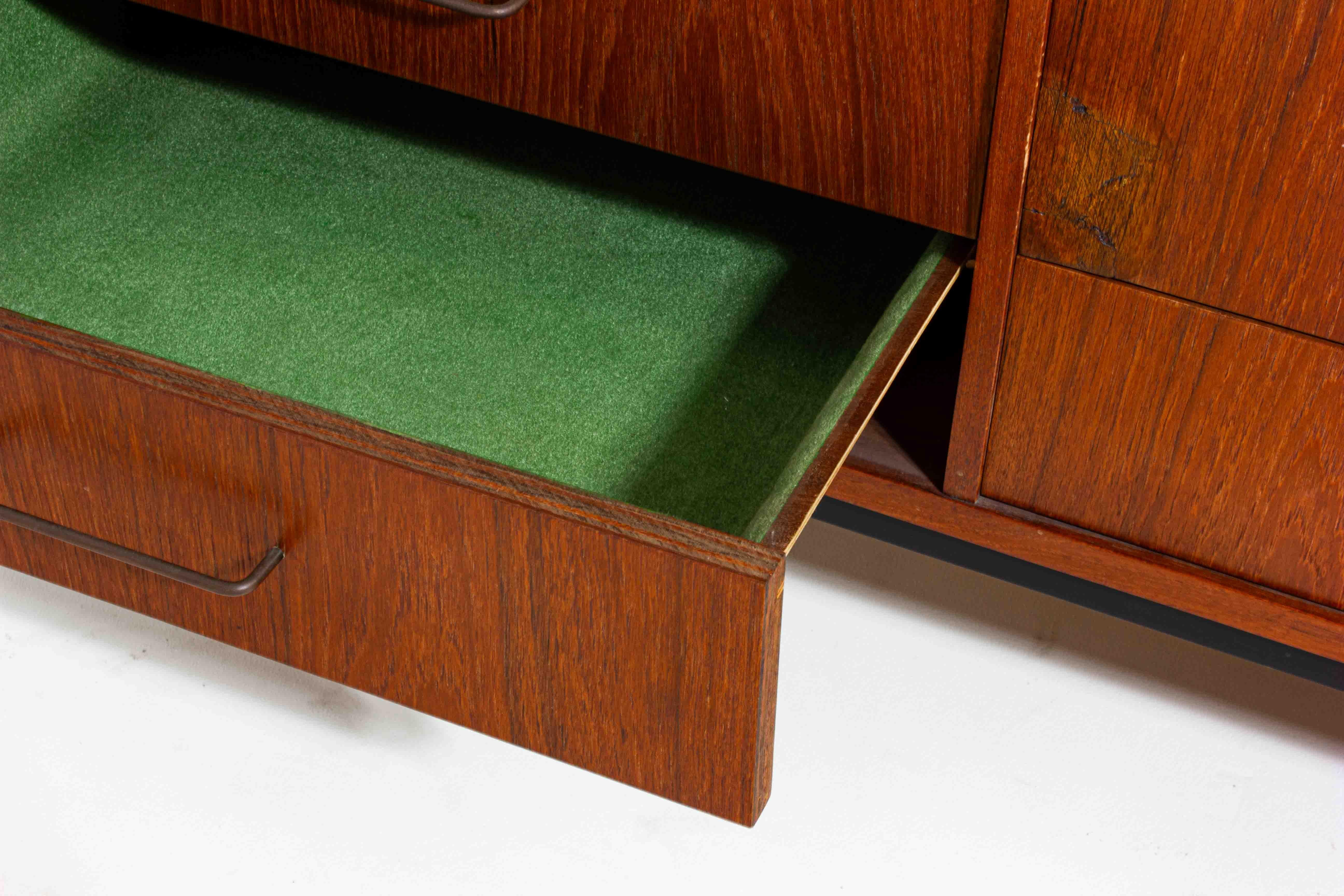 Credenza in teak di C. Wulput, Belgio 1960 in vendita 1