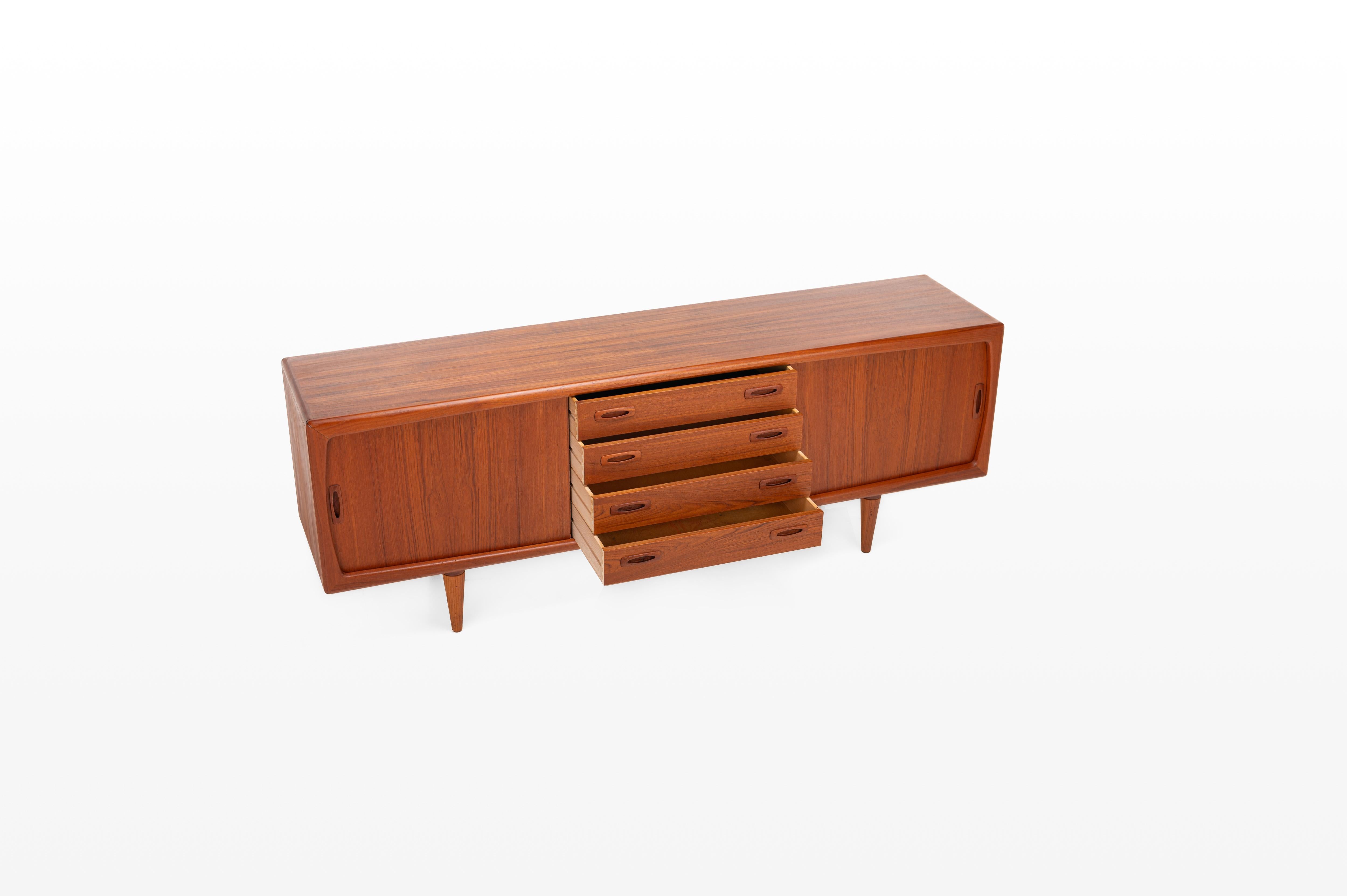 Mid-Century moderno Credenza in teak di H. A. Hansen, Danimarca, anni '60 in vendita