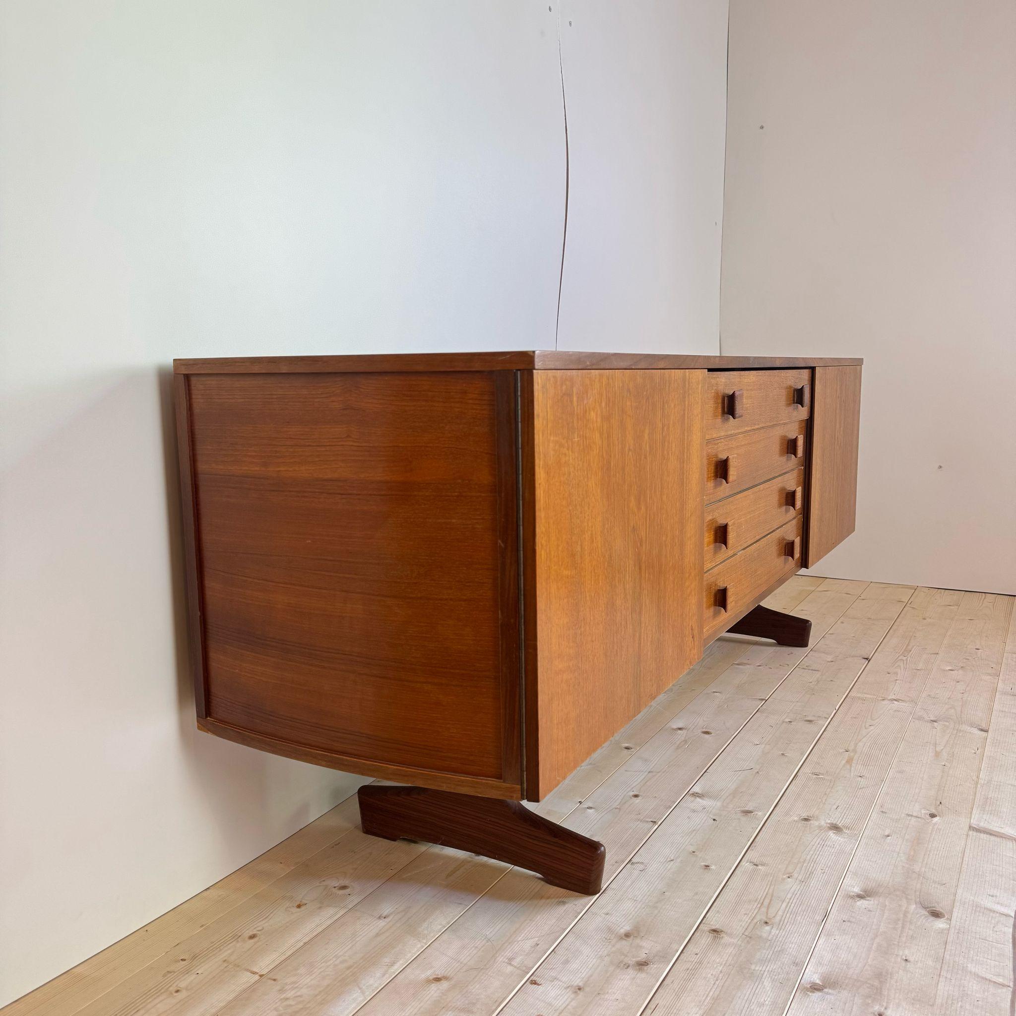 Sideboard aus Teakholz, Dänemark 1960 (Mid-20th Century) im Angebot