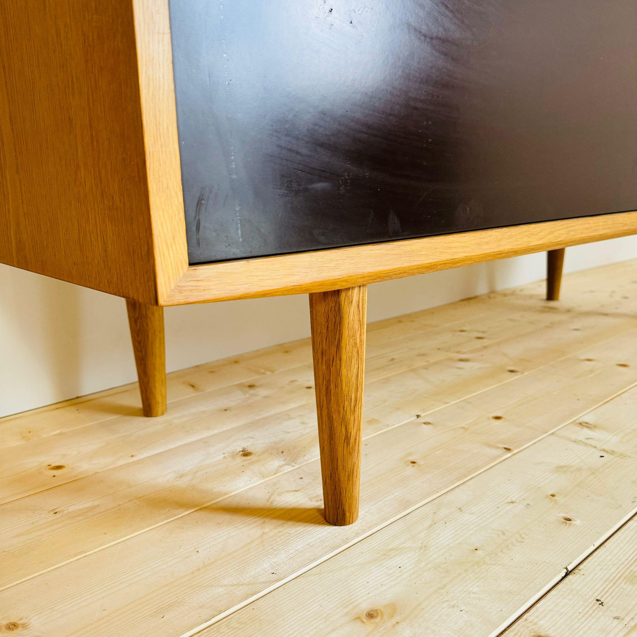 Sideboard in teak, Denmark 1960 In Good Condition For Sale In Torino, IT