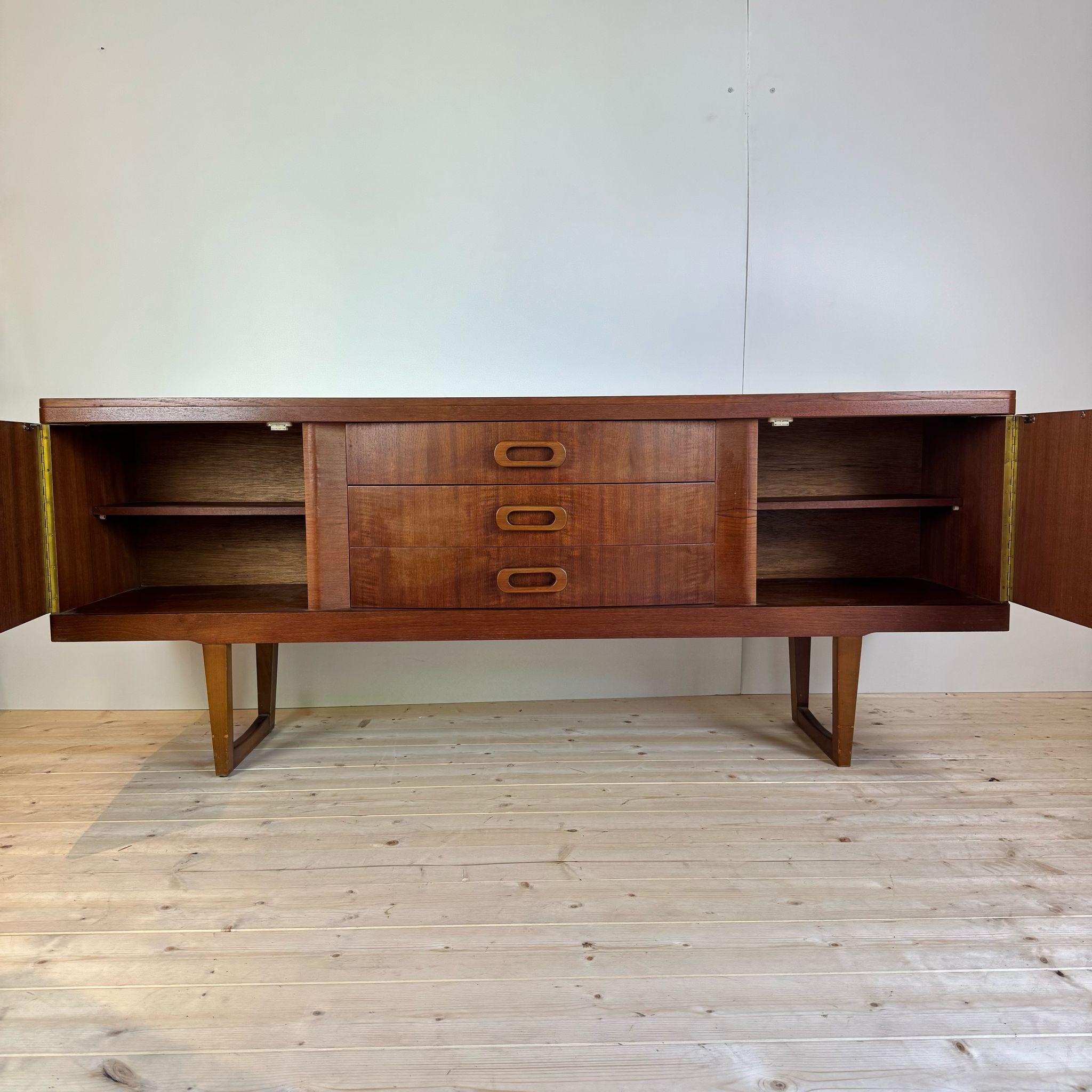 Sideboard aus Teakholz, UK 1960 1
