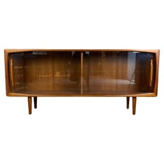 Sideboard aus Teakholz mit Schiebetüren aus Glas, Dänemark 1960