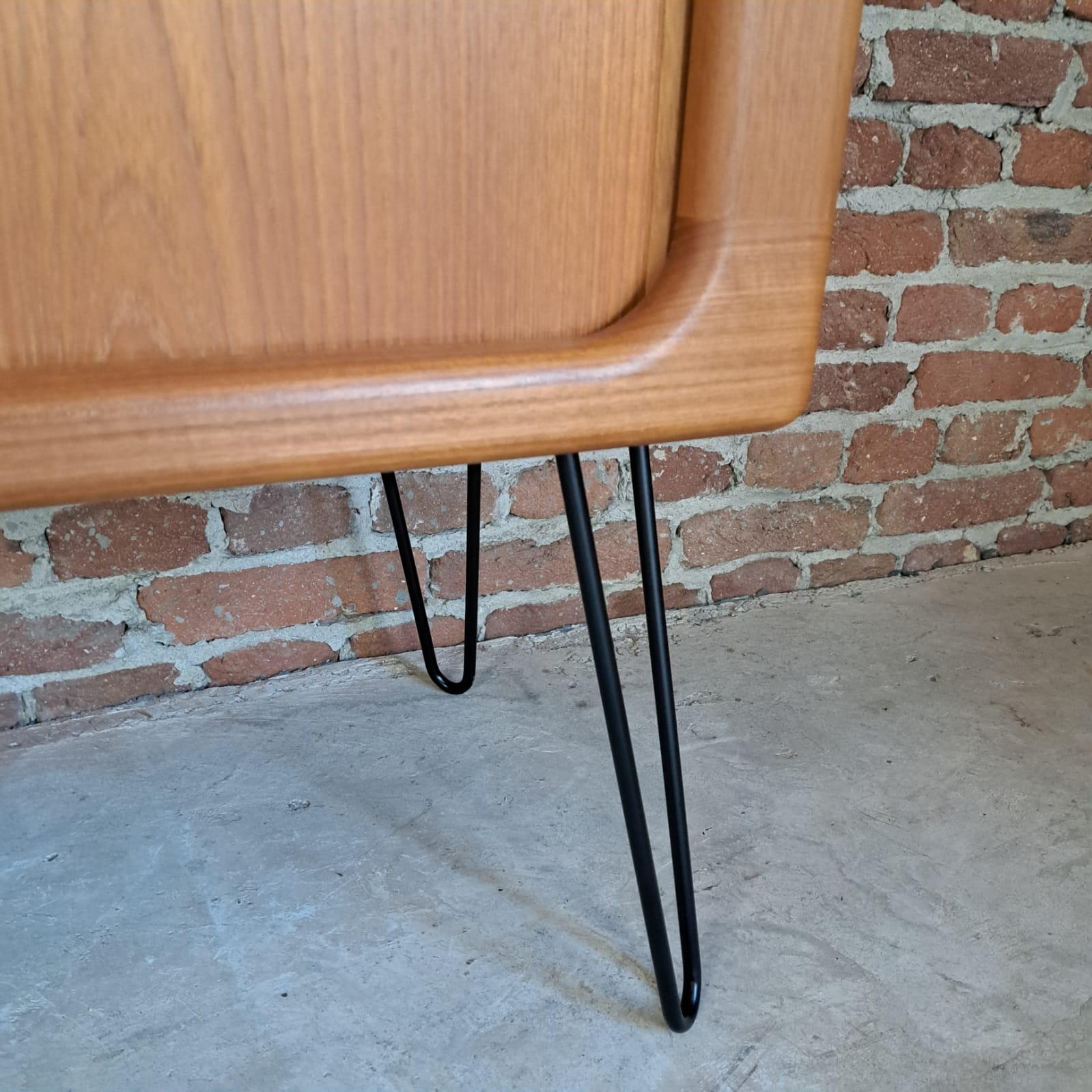 Sideboard in Teak with Sliding Doors, Denmark, 1960

Additional information:
Country of Manufacture – Denmark
Design Period – 1960
Production Period – 1960
Style – Midcentury / Danish Design
Material – Teak Wood
Color – Brown
Dimensions – H. 90 X L.
