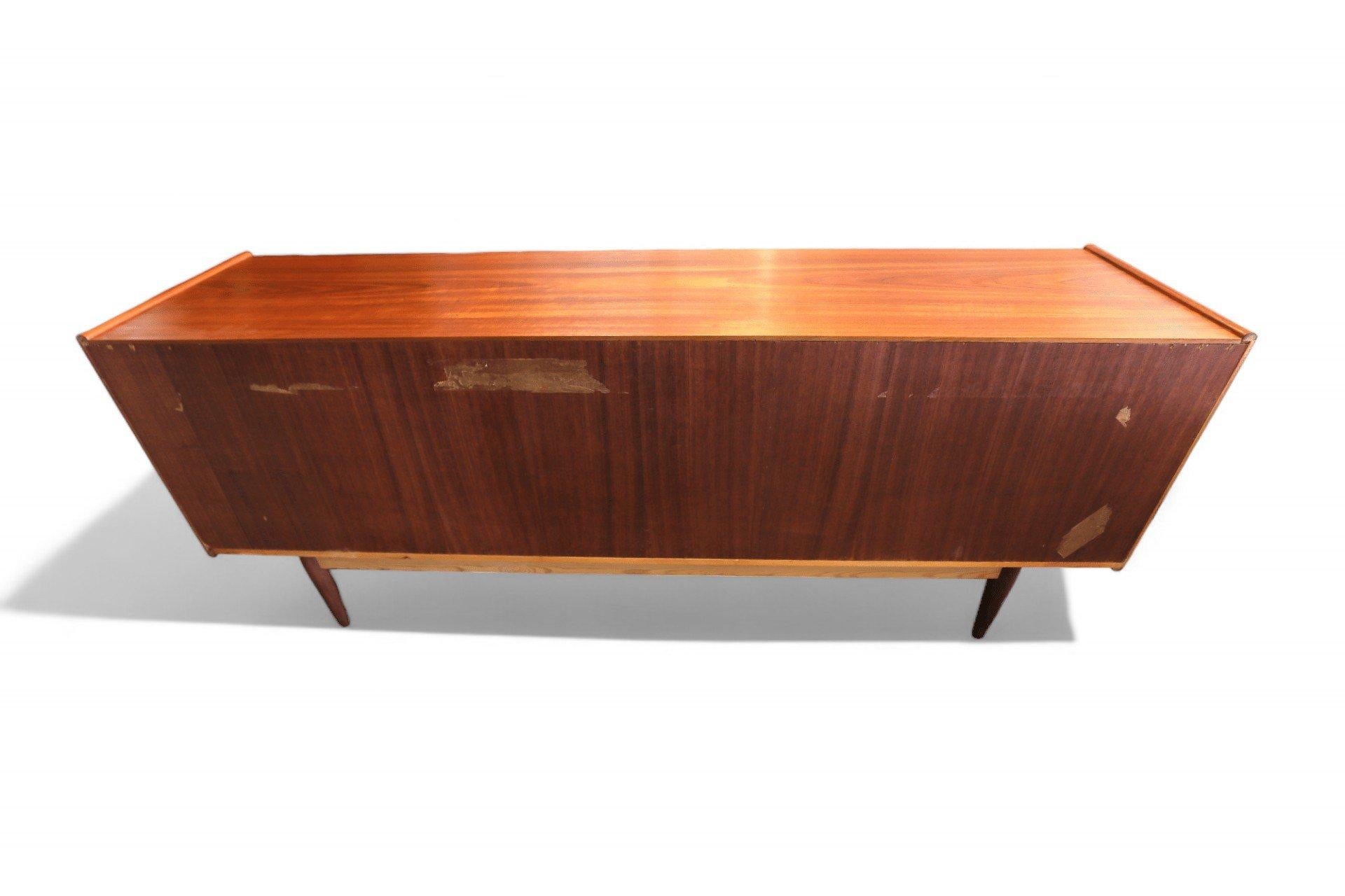 An incredibly elegant and stylish sideboard with all the typical details that the Danes were masters of! There is absolutely nothing to get tired of!

Designer on the sideboard is George Tanier for Sibast in Denmark. Sibast has made fantastically