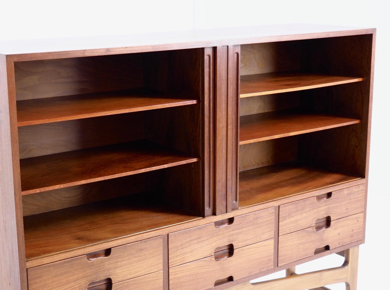 Sideboard in Teak Wood by Erik Wørts, 1960s In Good Condition For Sale In Aalsgaarde, DK