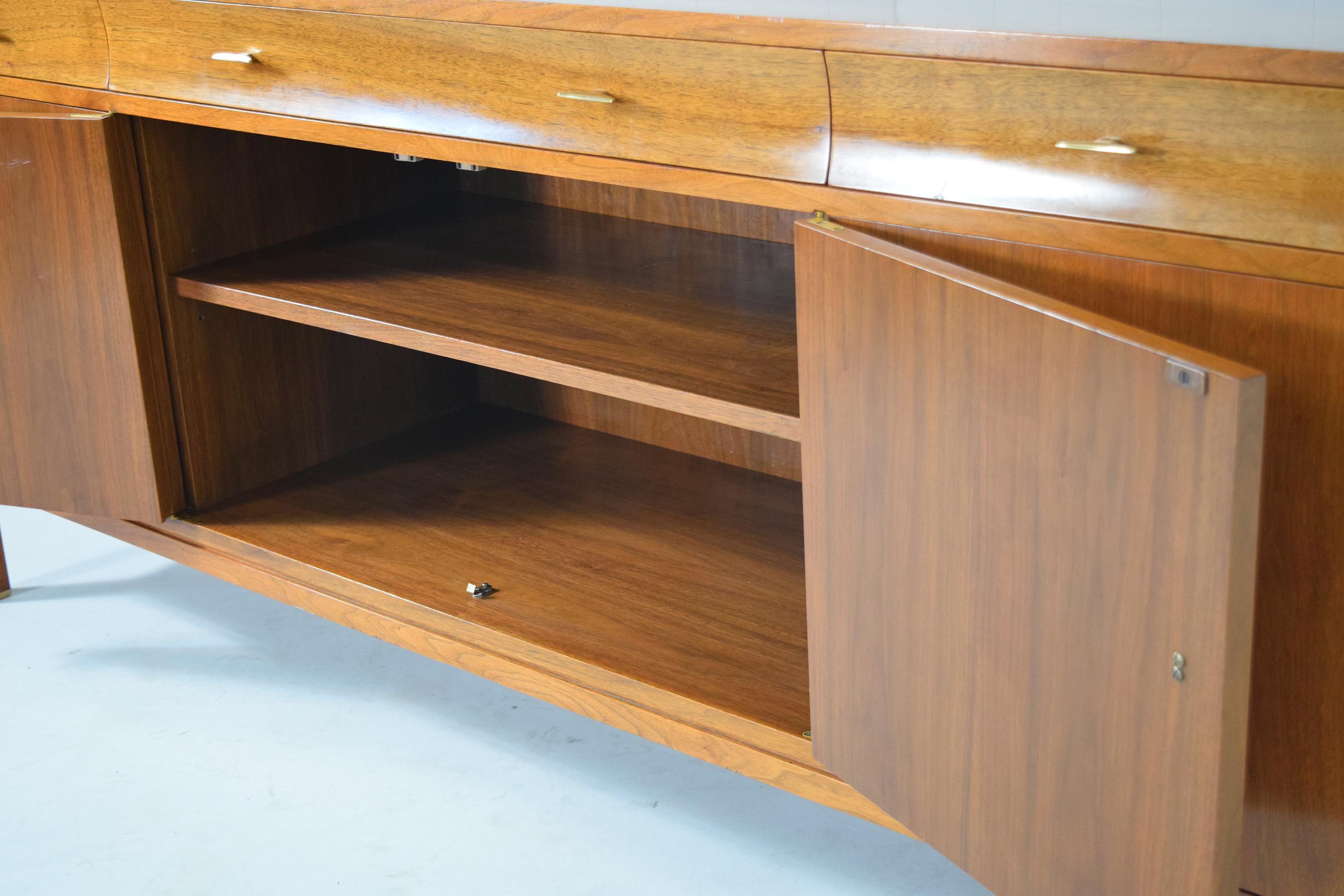 Sideboard in Walnut by Edward Wormley for Dunbar 7