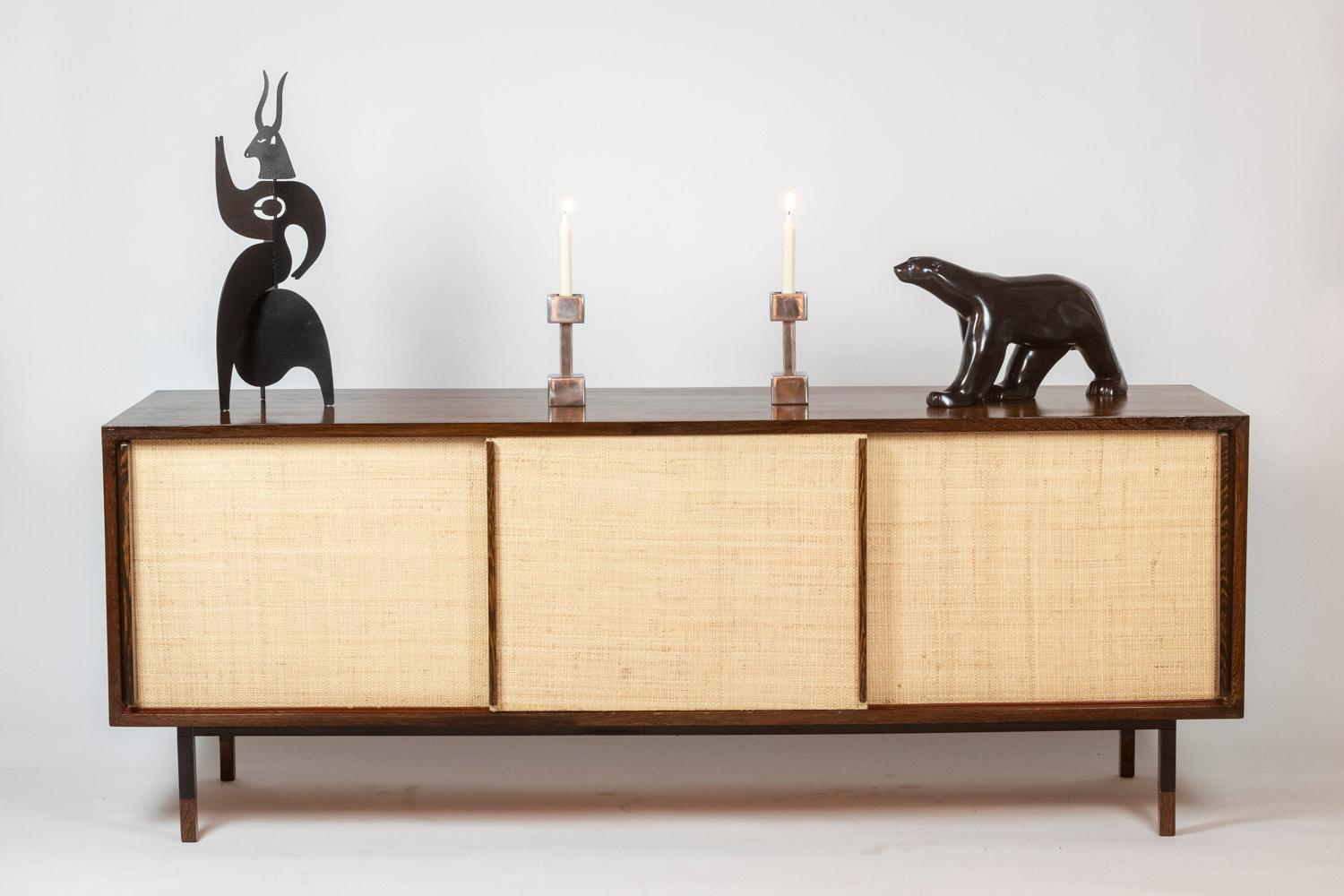 Sideboard in wenge, raffia and lacquered metal. 1970s. For Sale 1