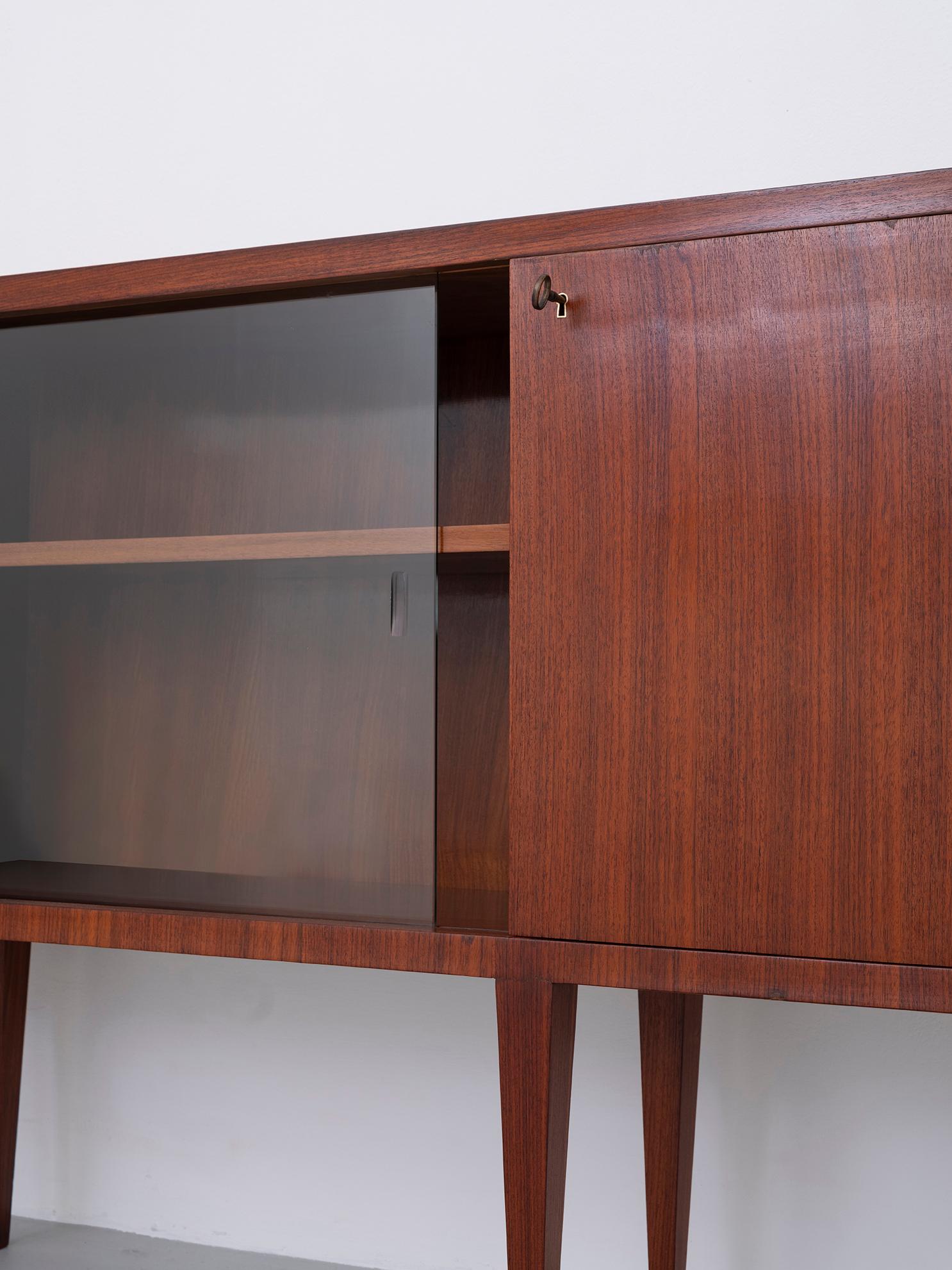 Mid-20th Century Sideboard in Wood and Glass by Gio Ponti 1950s For Sale