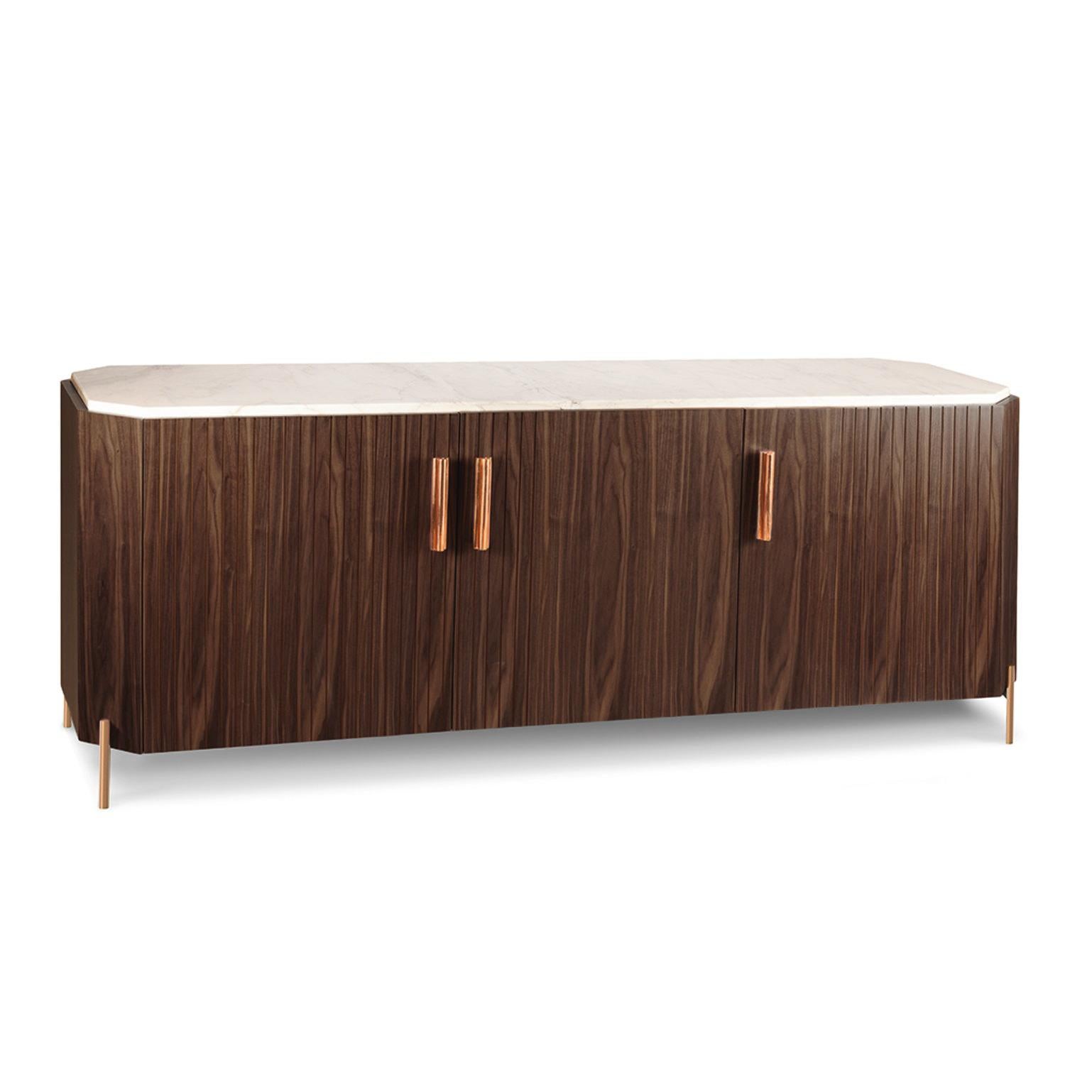 Plaqué or Le buffet en bois, laiton et marbre Malcolm en vente