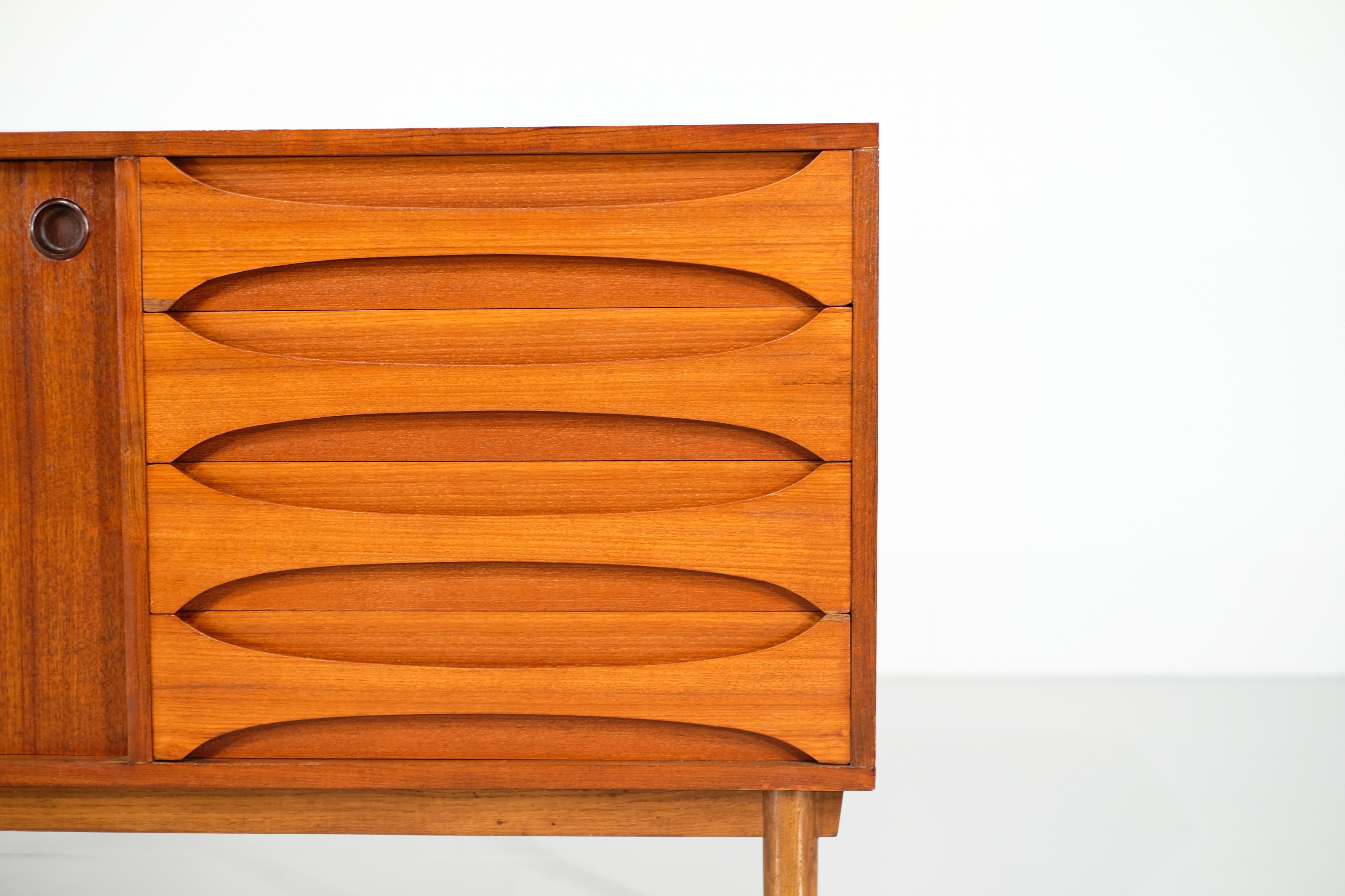 Wool  Sideboard in Wood medium size 1960's For Sale
